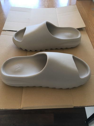 adidas YEEZY Slide "Pure" (GW1934)