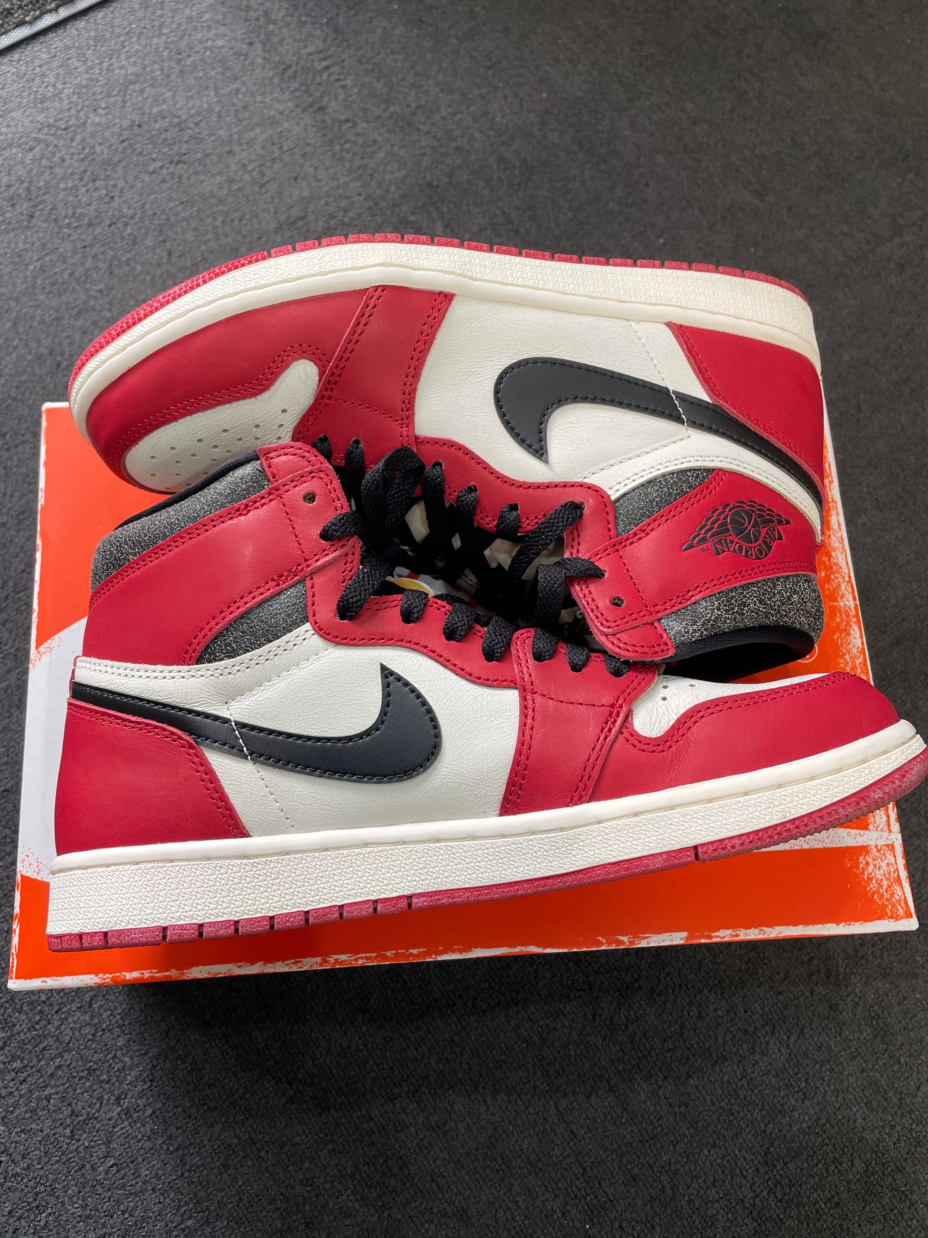 Nike Air Jordan 1 High OG "Lost & Found/Chicago"