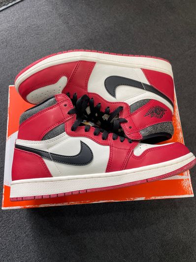 Nike Air Jordan 1 High OG "Lost & Found/Chicago"