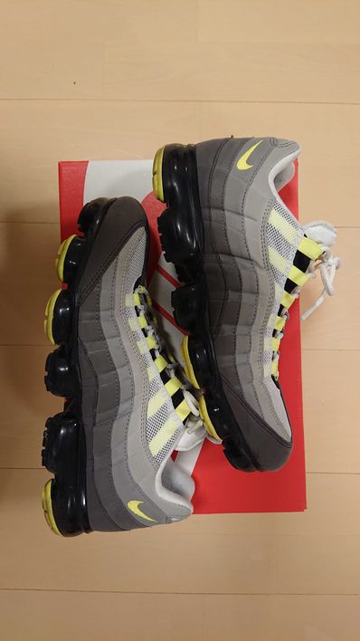 Nike Air Vapormax 95 "Neon"