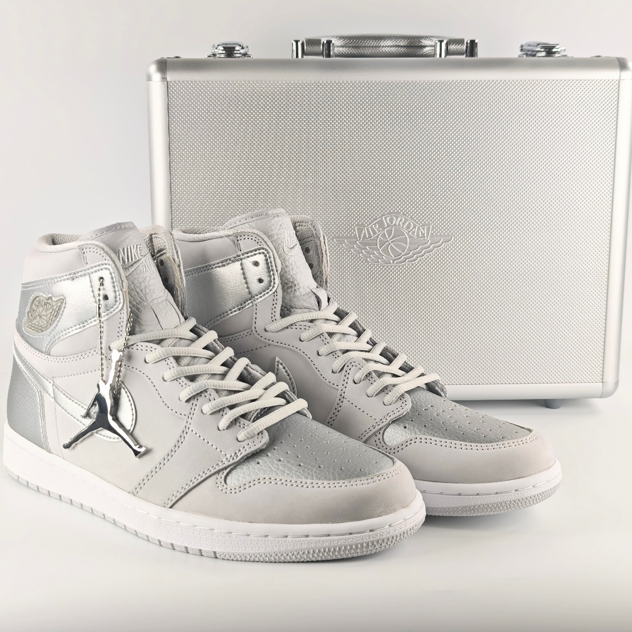 Nike Air Jordan 1 Retro High OG "CO.JP/TOKYO" (Suitcase)