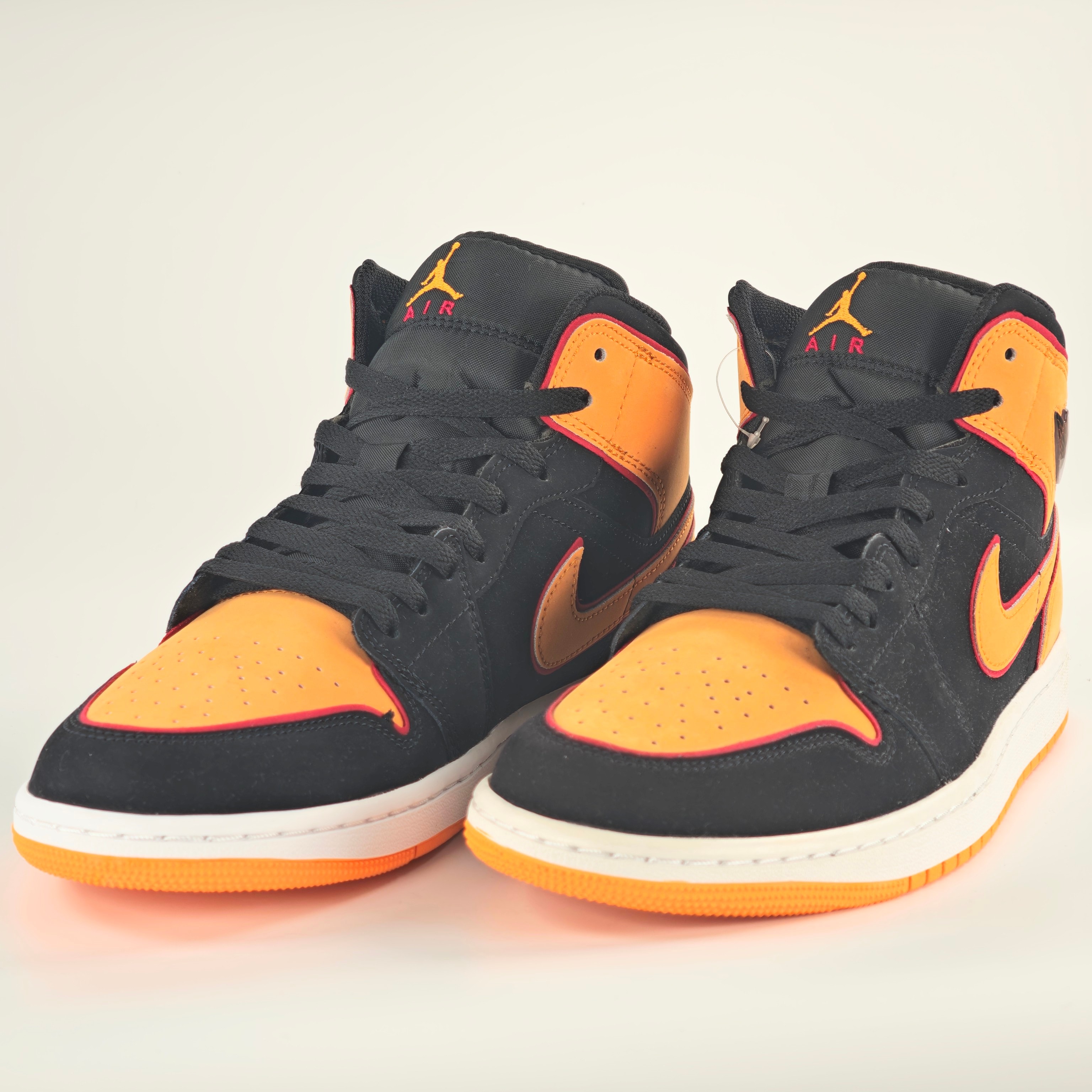 Nike Air Jordan 1 Mid SE "Vivid Orange"