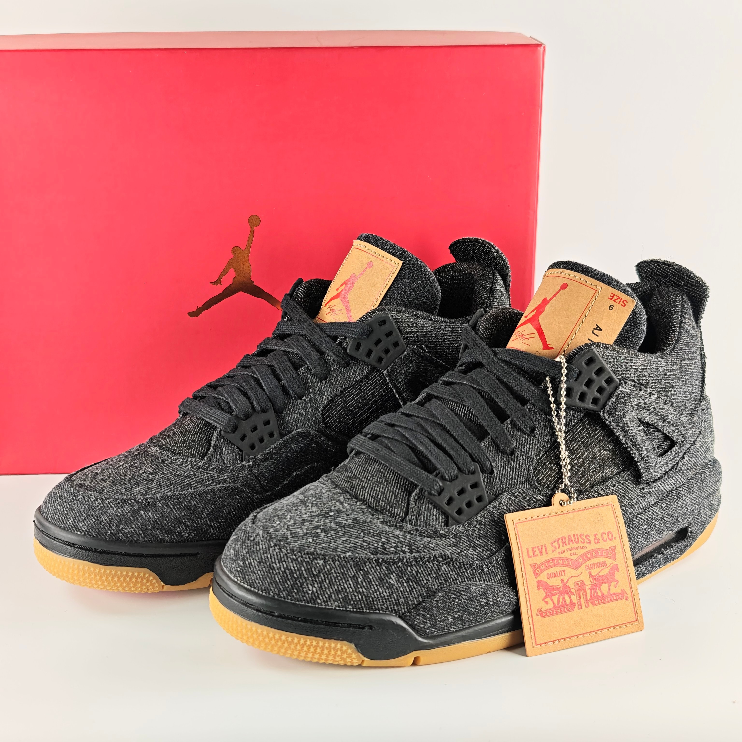 Nike × Levi's Air Jordan 4 "Black Denim" (LEVIS Tab)