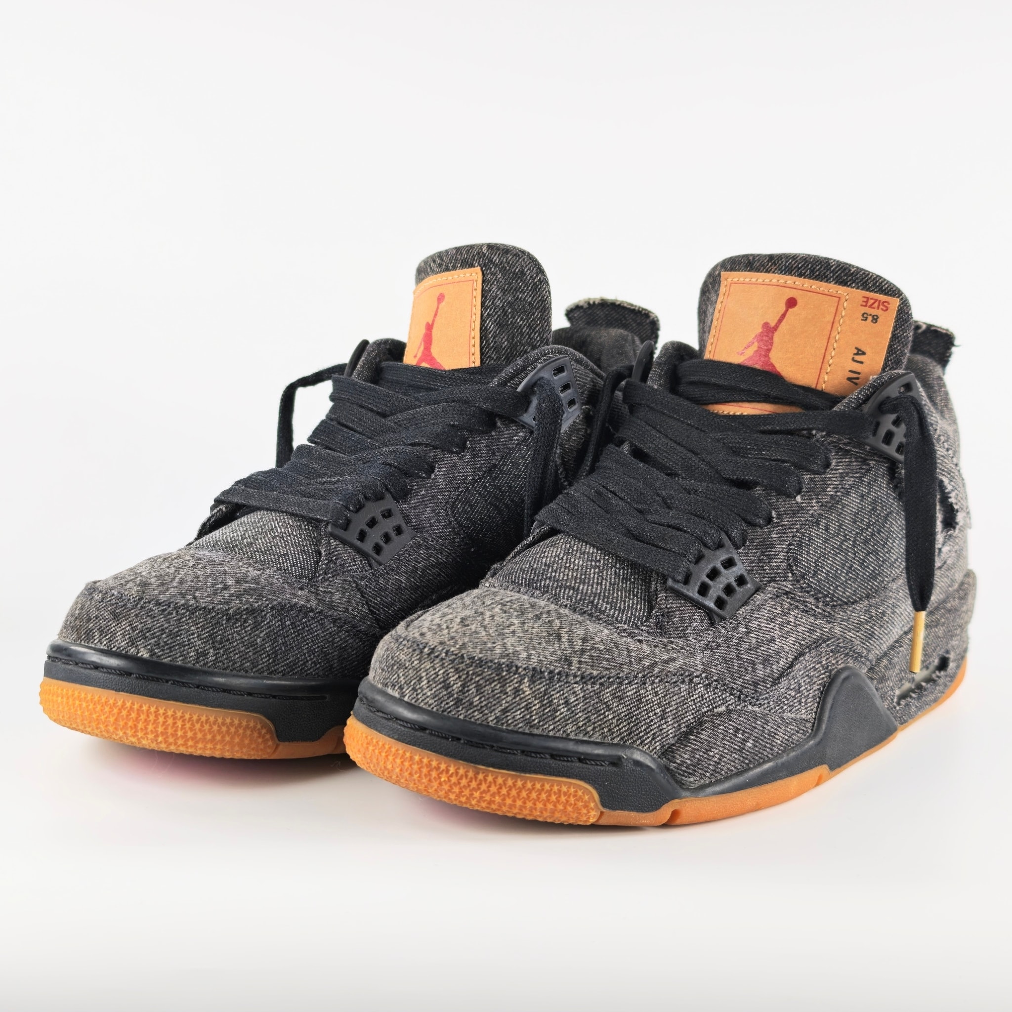 Nike × Levi's Air Jordan 4 "Black Denim" (LEVIS Tab)