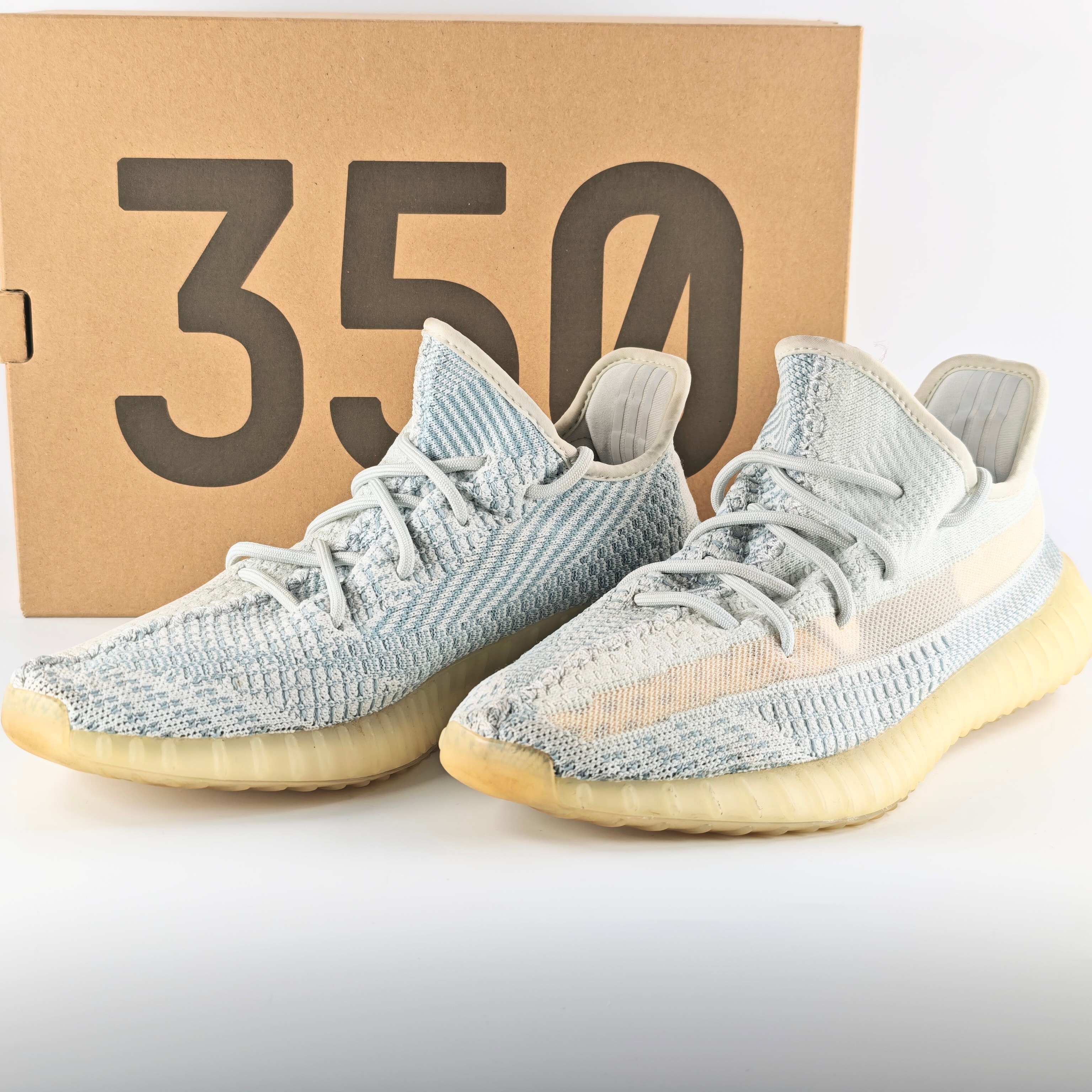 adidas YEEZY Boost 350 V2 "Cloud White"