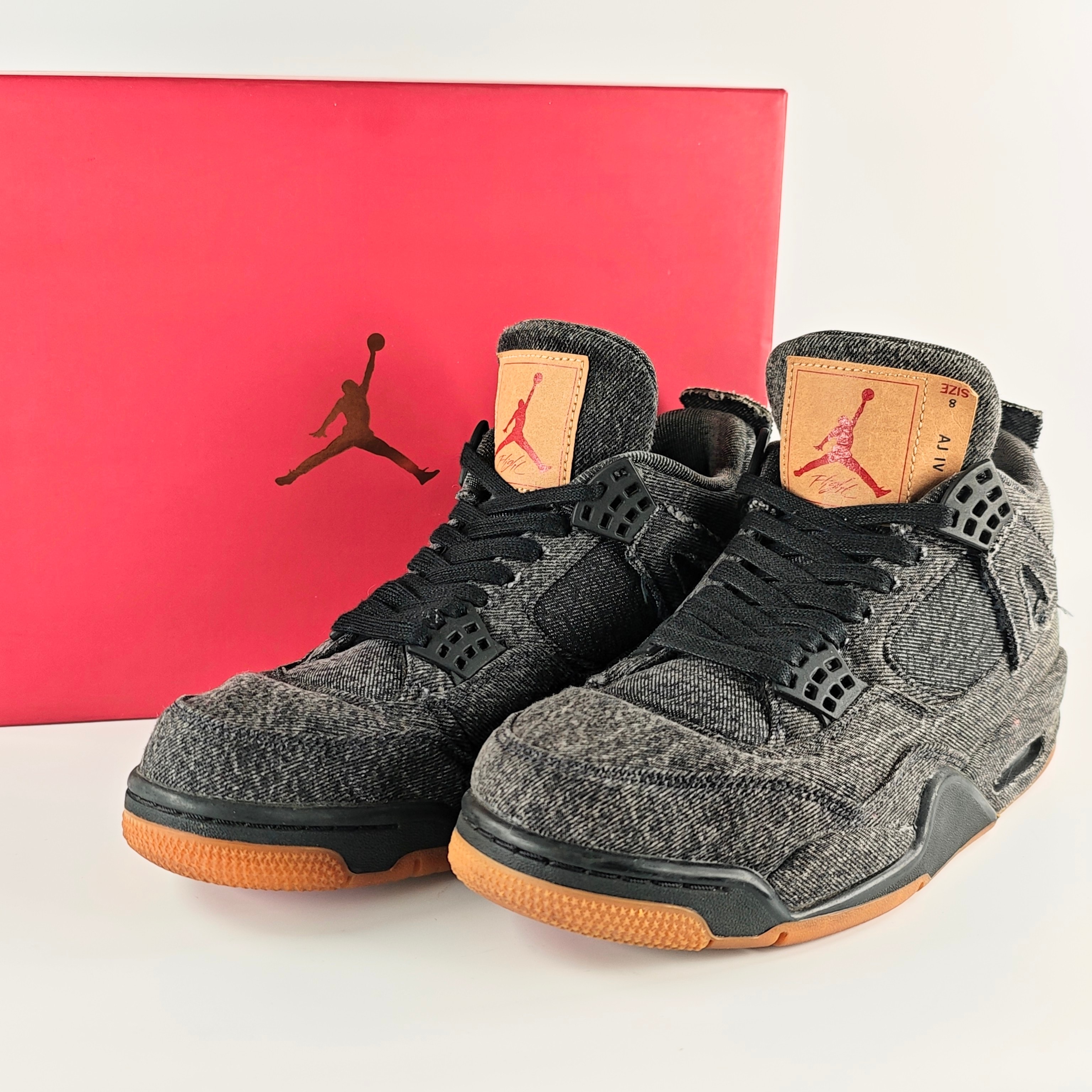 Nike × Levi's Air Jordan 4 "Black Denim" (LEVIS Tab)