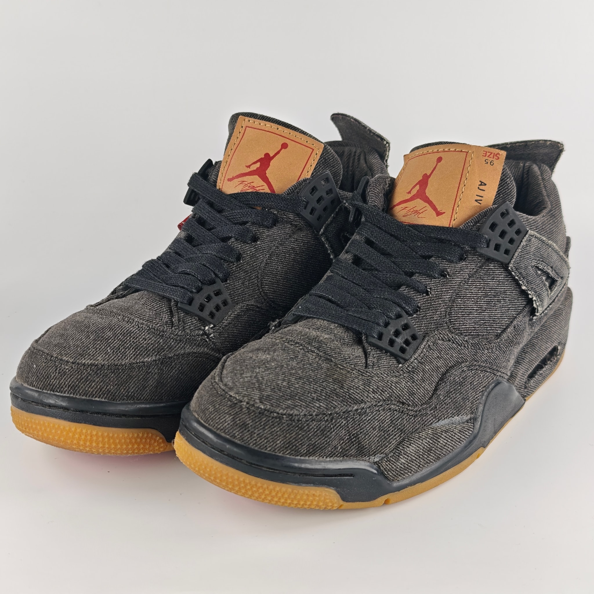 Nike × Levi's Air Jordan 4 "Black Denim" (LEVIS Tab)