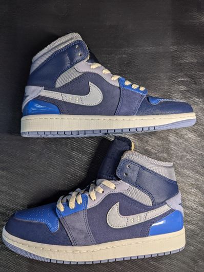 Nike Air Jordan 1 Mid Craft "Obsidian"