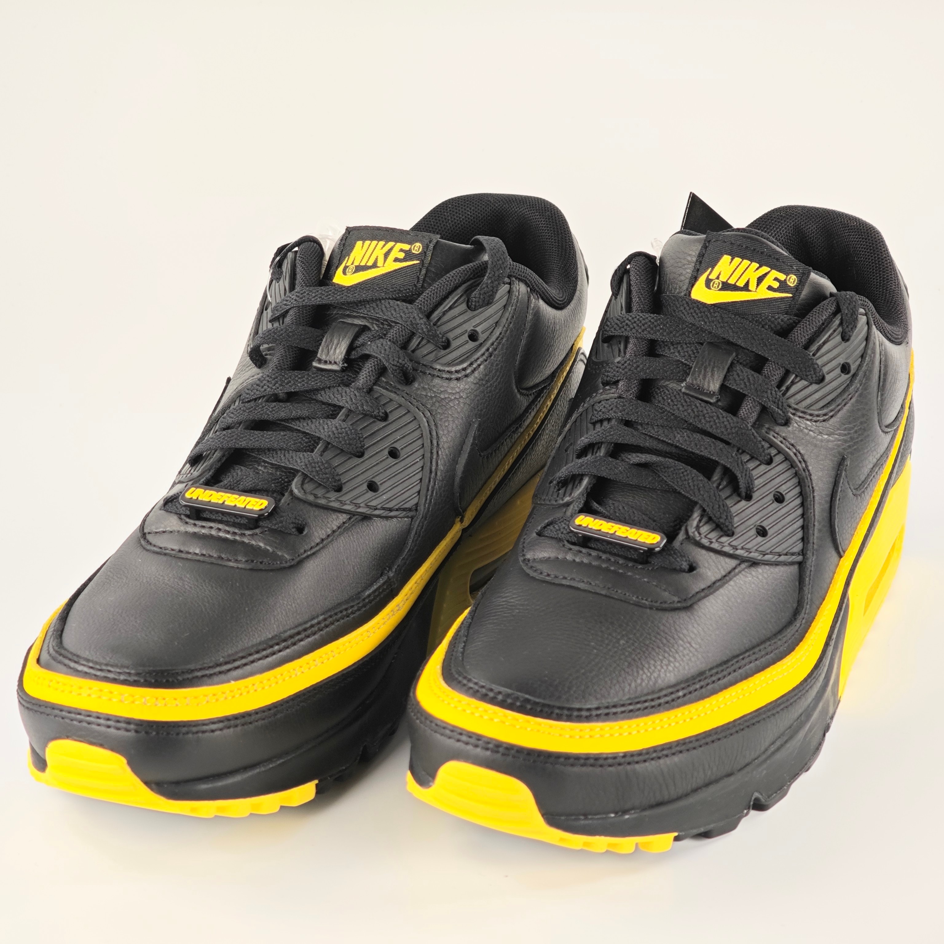 UNDEFEATED × Nike Air Max 90 "Black/Yellow"