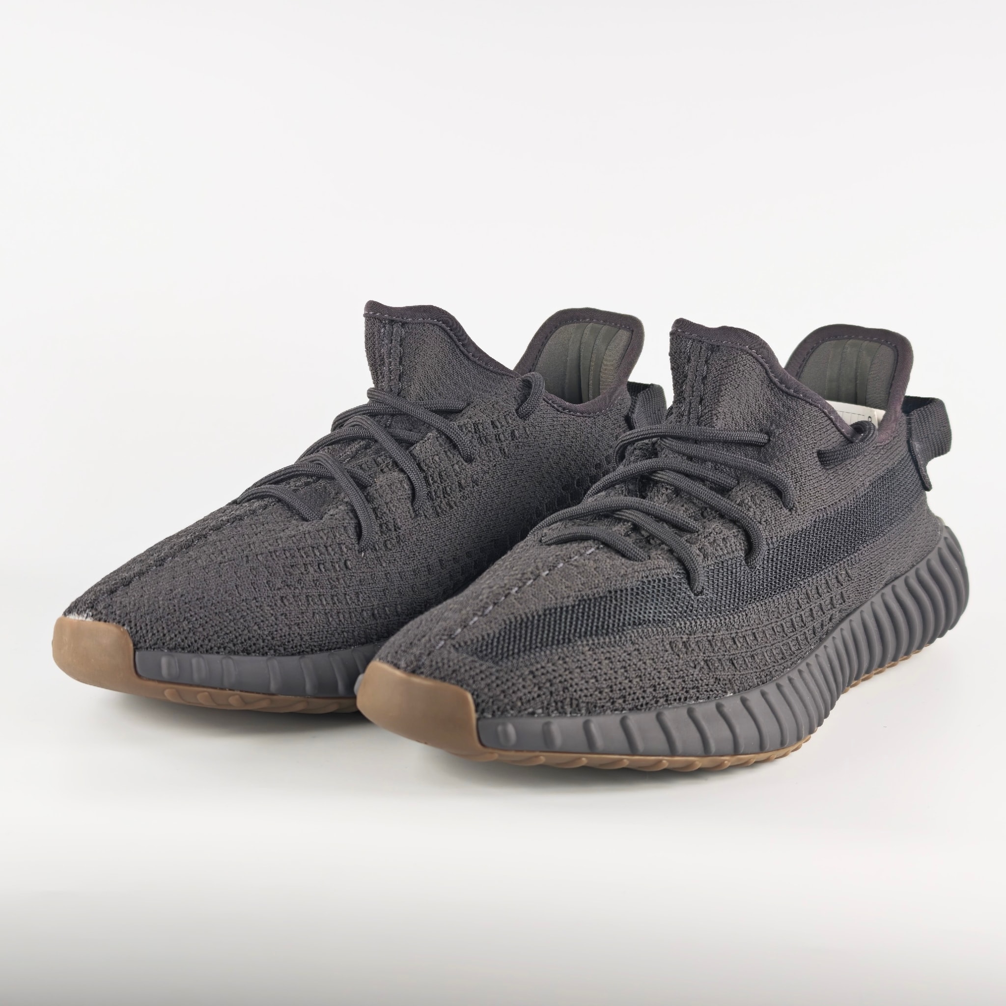  adidas YEEZY Boost 350 V2 "Cinder"