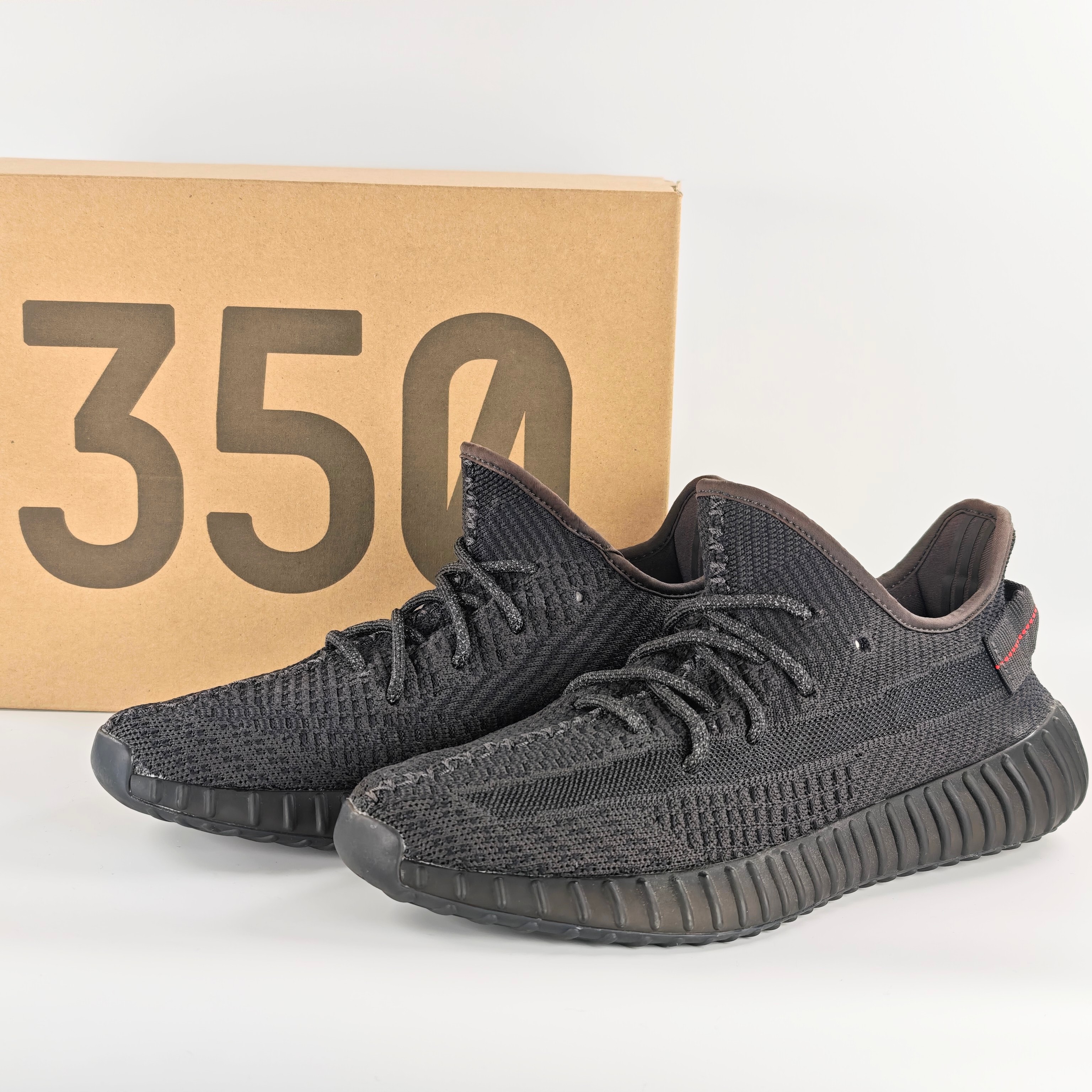 アディダス イージーブースト350V2 "ブラック"