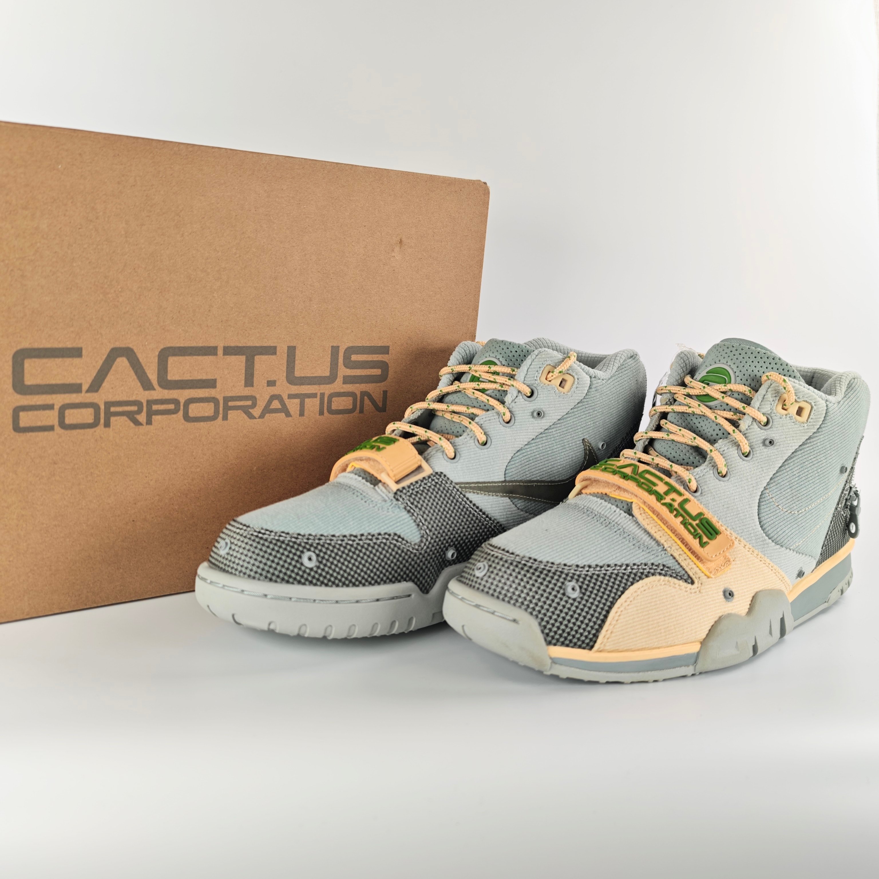 Travis Scott × Nike Air Trainer 1 SP "Grey Haze and Dusty Sage"