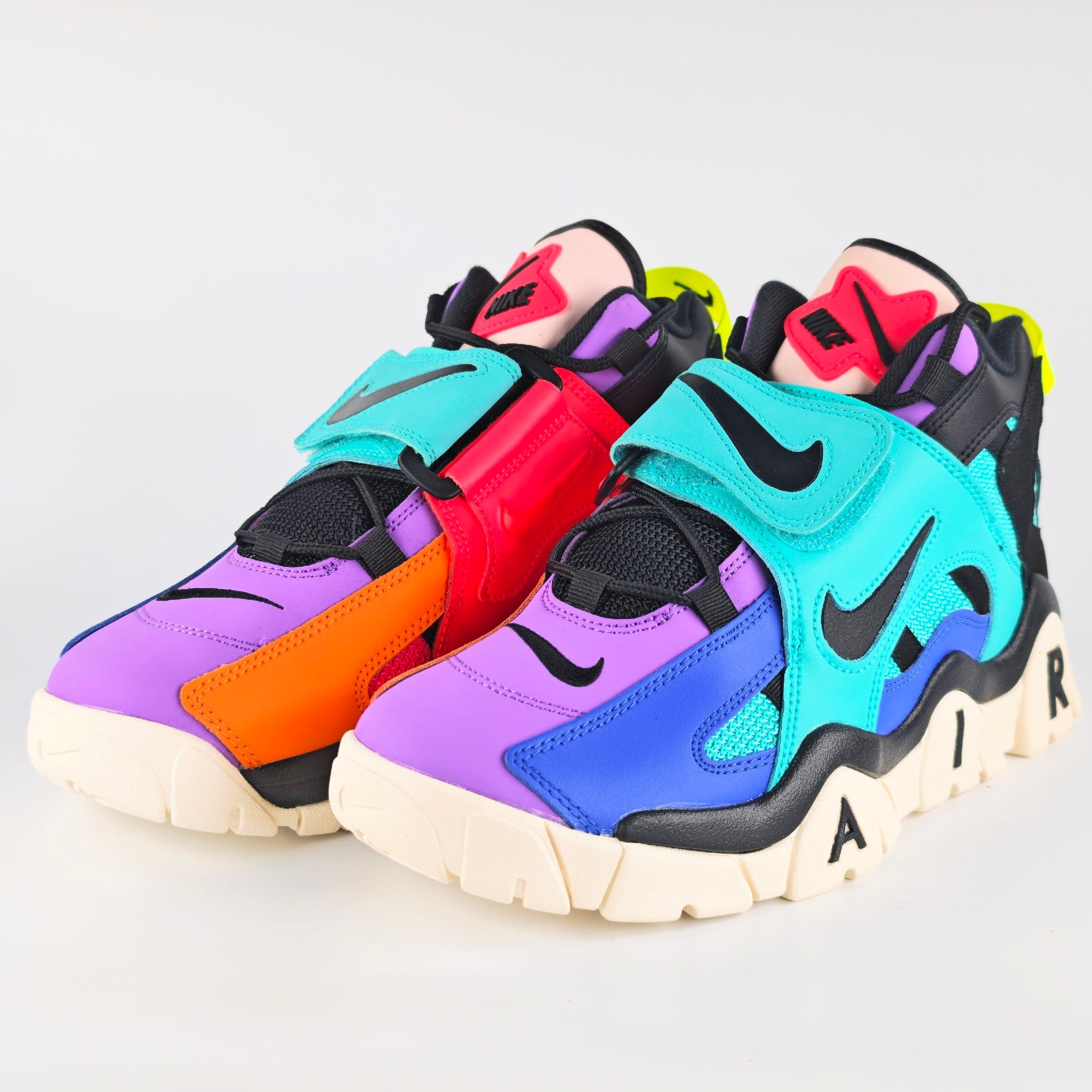 NIKE AIR BARRAGE MID "POP THE STREET COLLECTION"