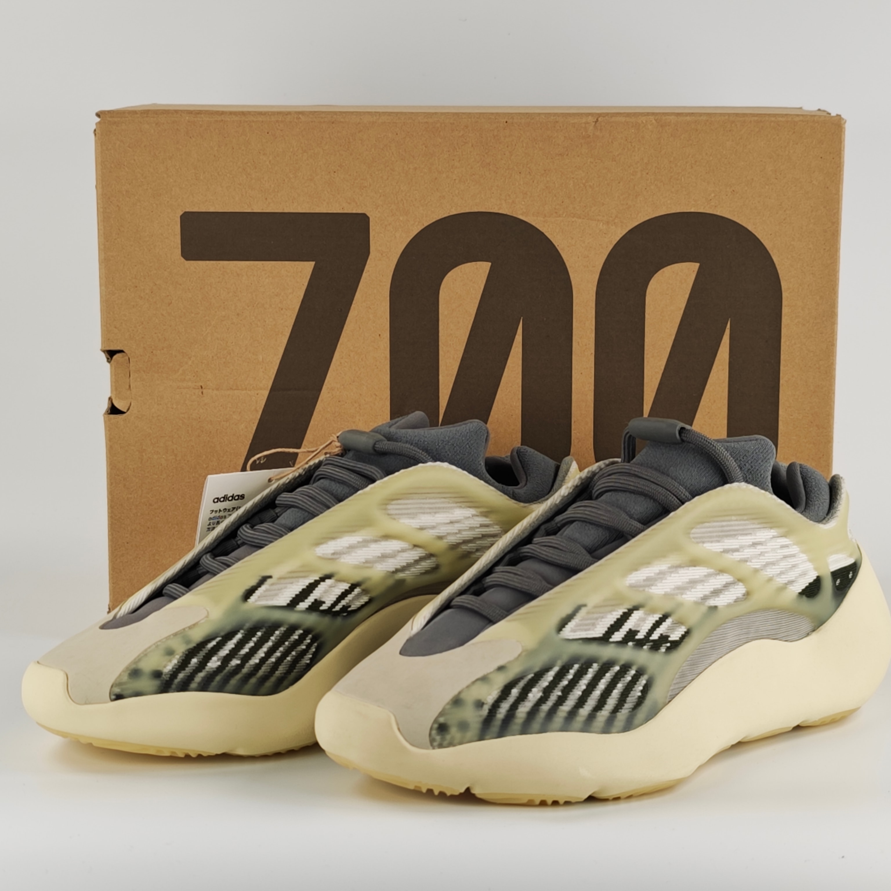 adidas YEEZY 700V3 "Fade Salt"