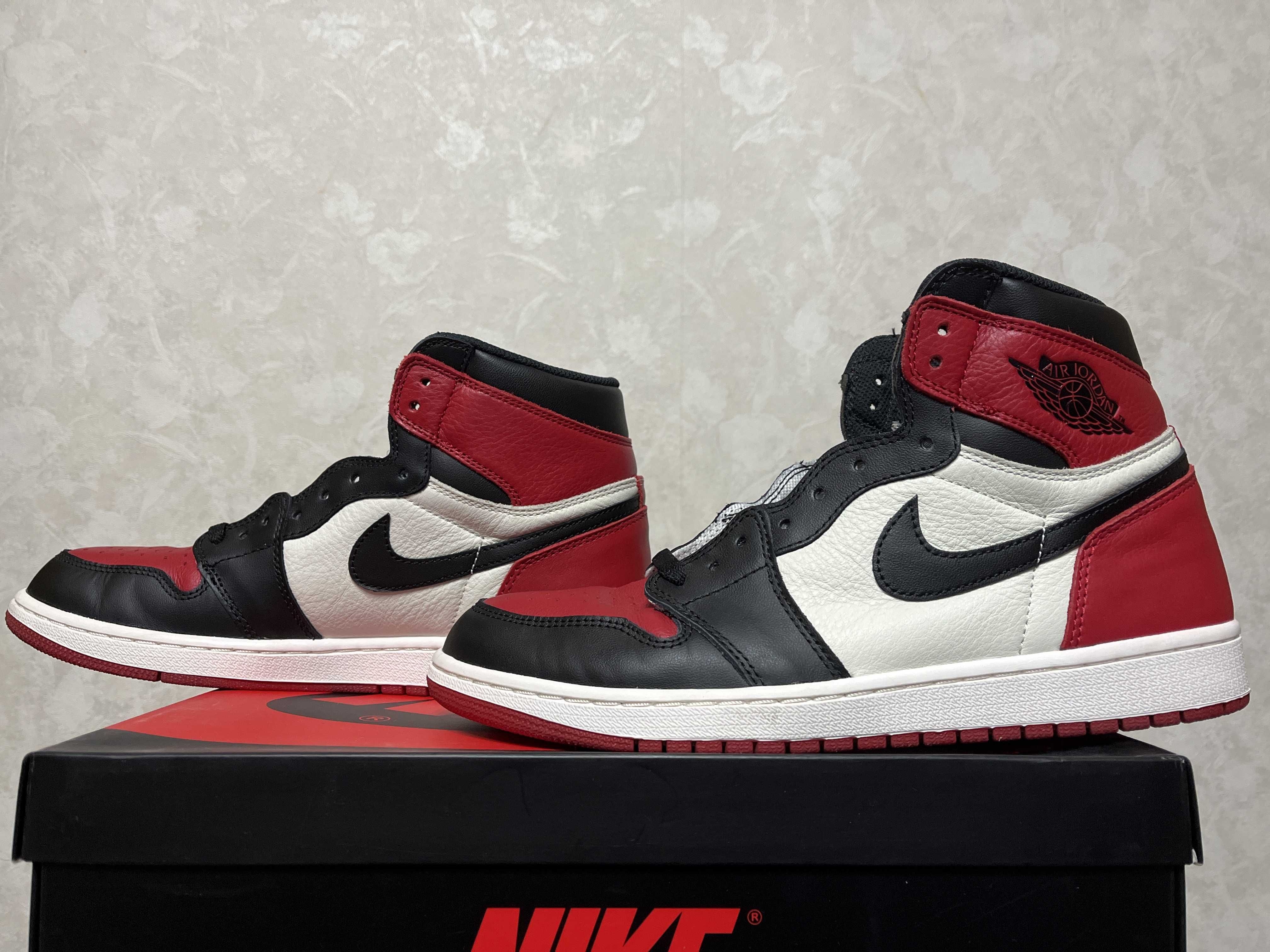Nike Air Jordan 1 Retro High OG "Bred Toe"