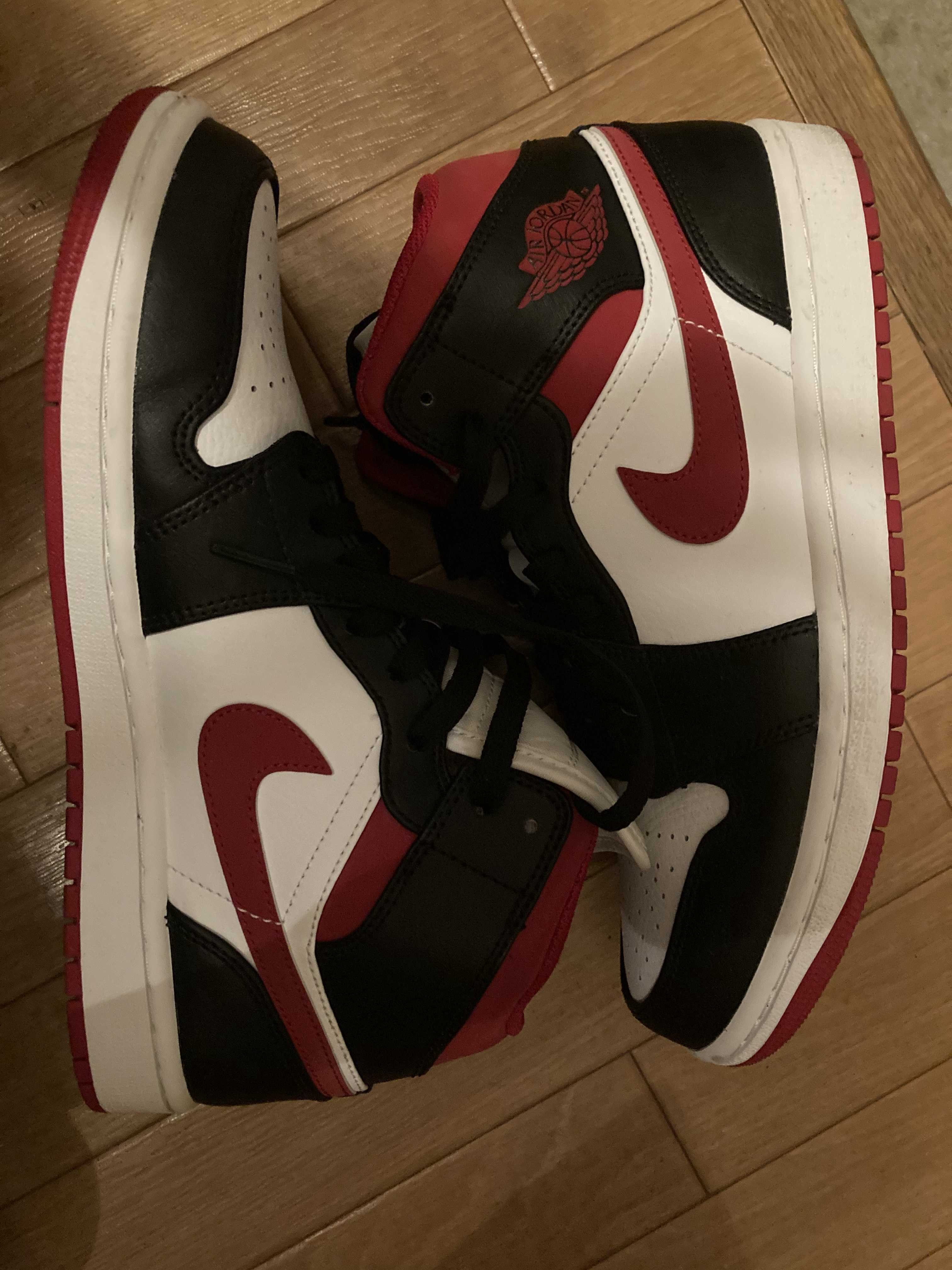 Nike Air Jordan 1 Mid "White/Gym Red Black"