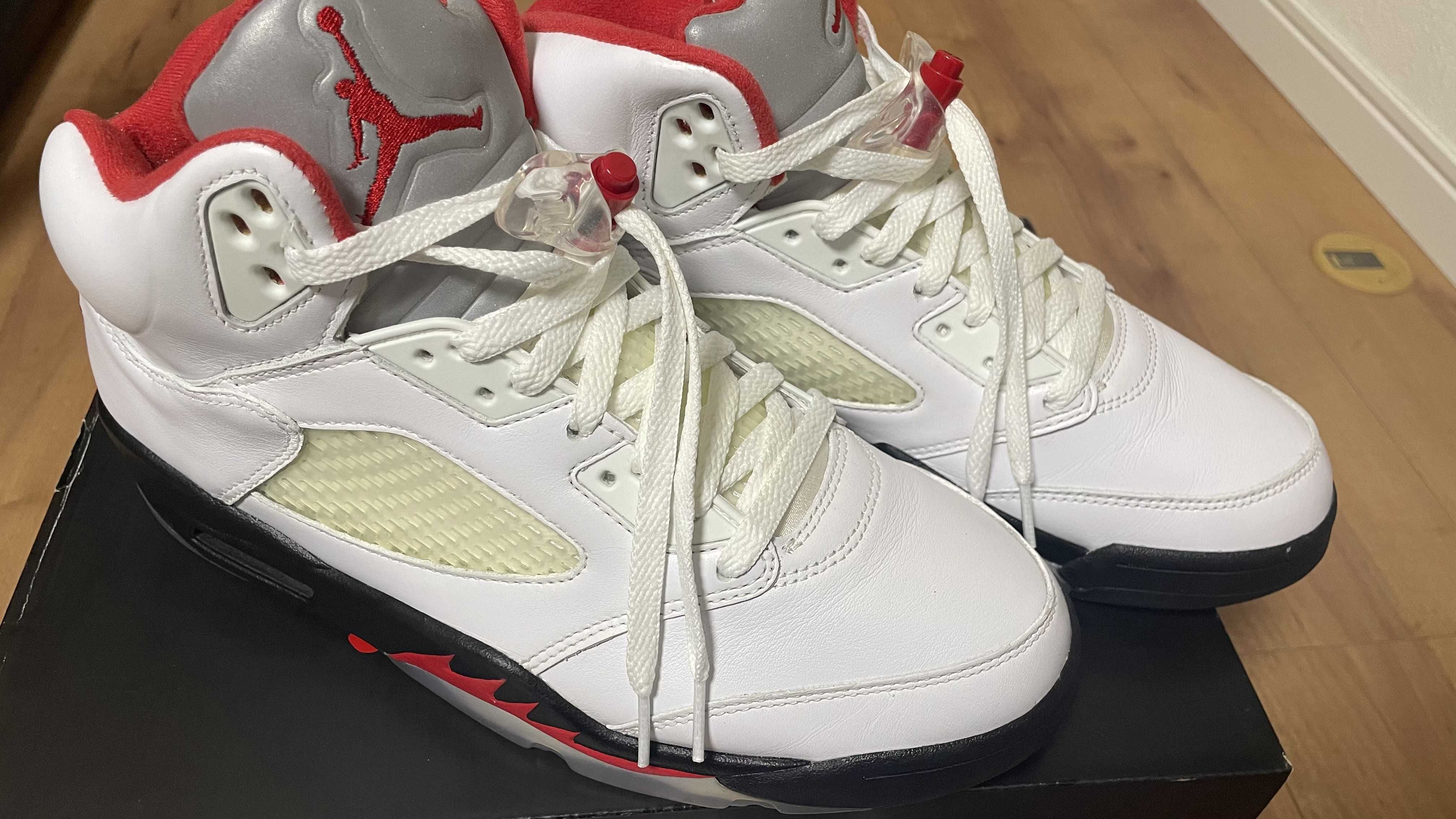 Nike Air Jordan 5 Retro "Fire Red" (2020)