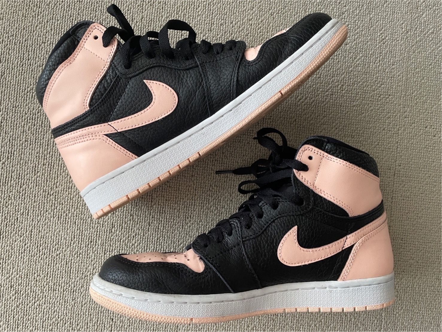 Nike Air Jordan 1 Retro High OG "Crimson Tint"   