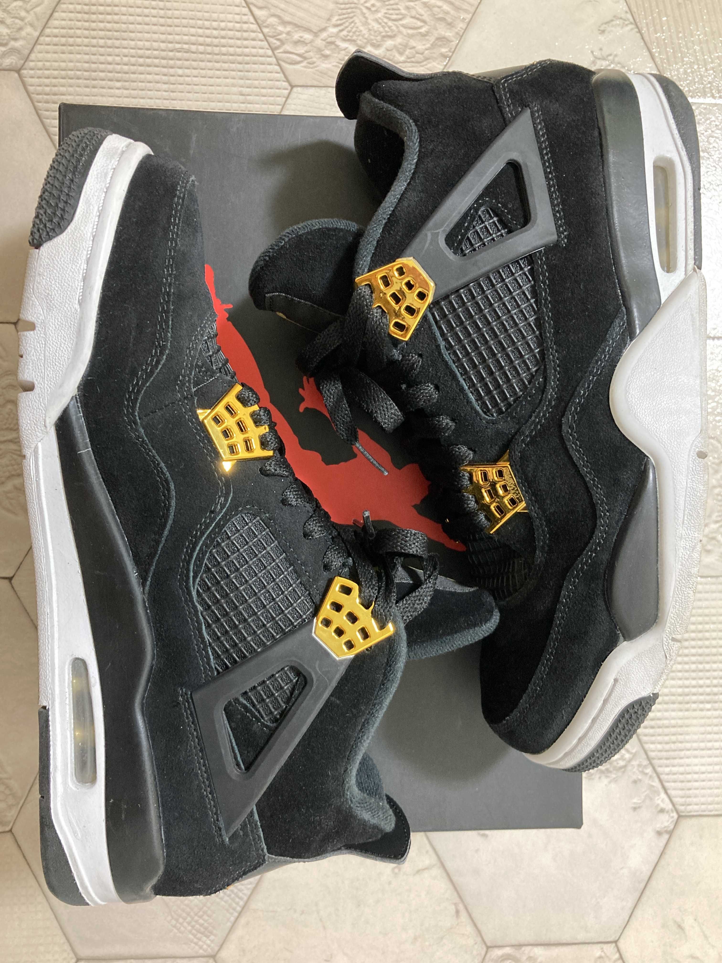 NIKE AIR JORDAN 4 RETRO "ROYALTY"