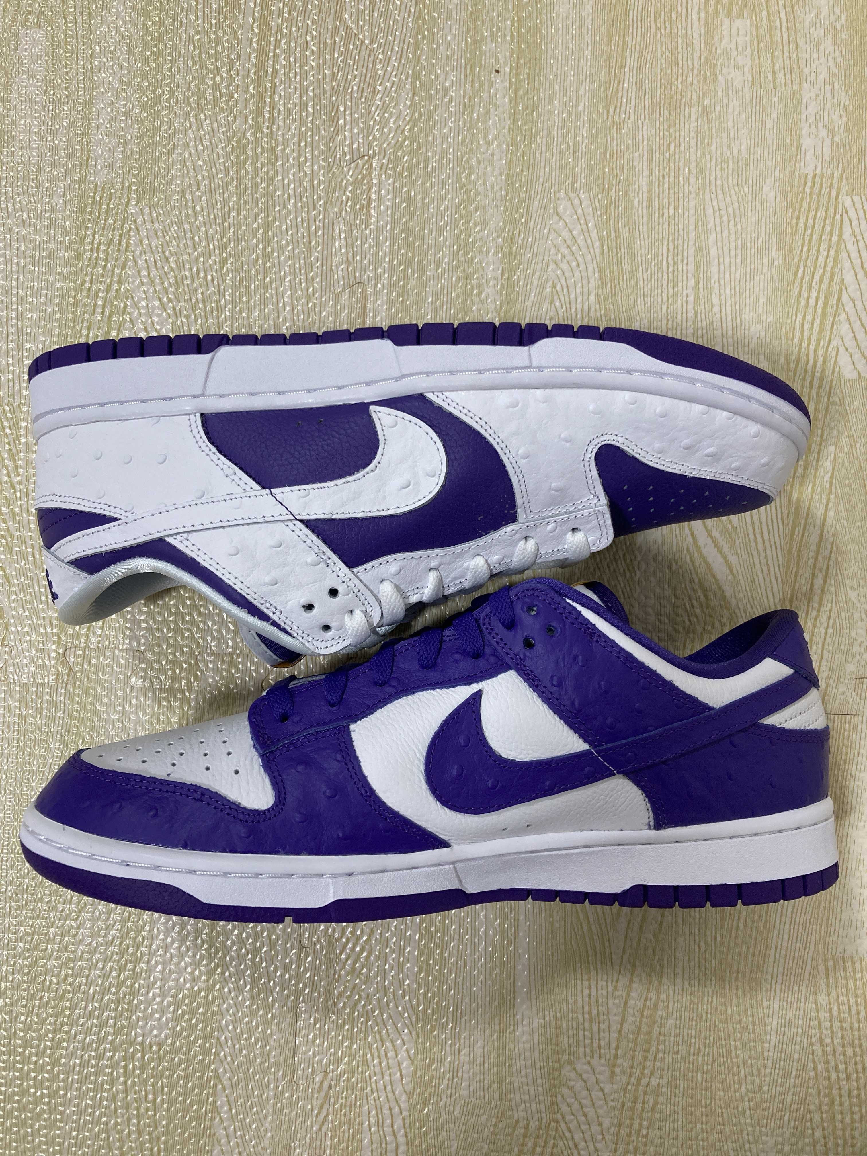 Nike Women's Dunk Low "Made You Look"