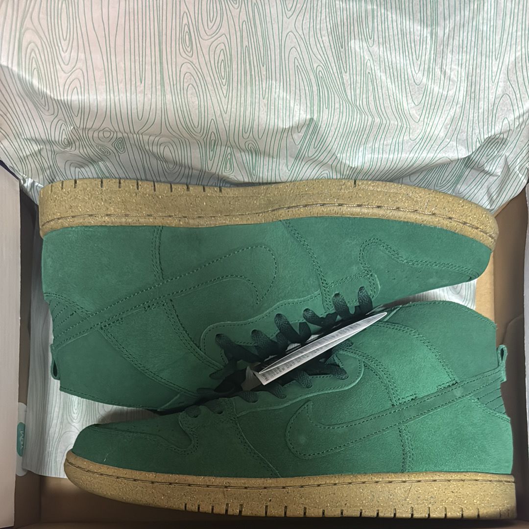 Nike SB Dunk High Pro Decon "Gorge Green"