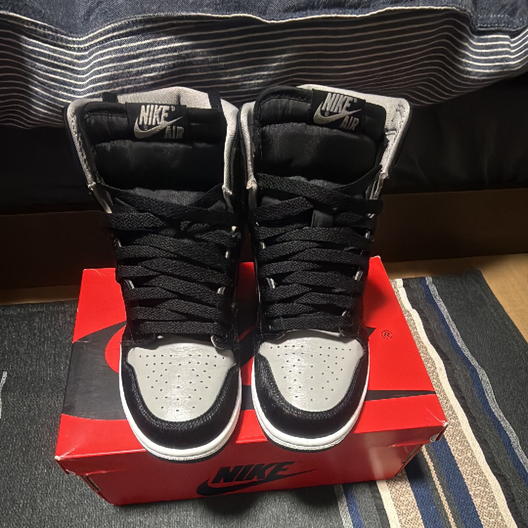 Nike Women's Air Jordan 1 Retro High OG "Medium Grey"