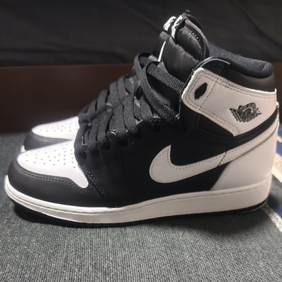 Nike GS Air Jordan 1 Retro High OG "Black/White"