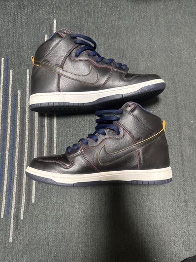 NBA × Nike SB Dunk High "Cleveland Cavaliers"