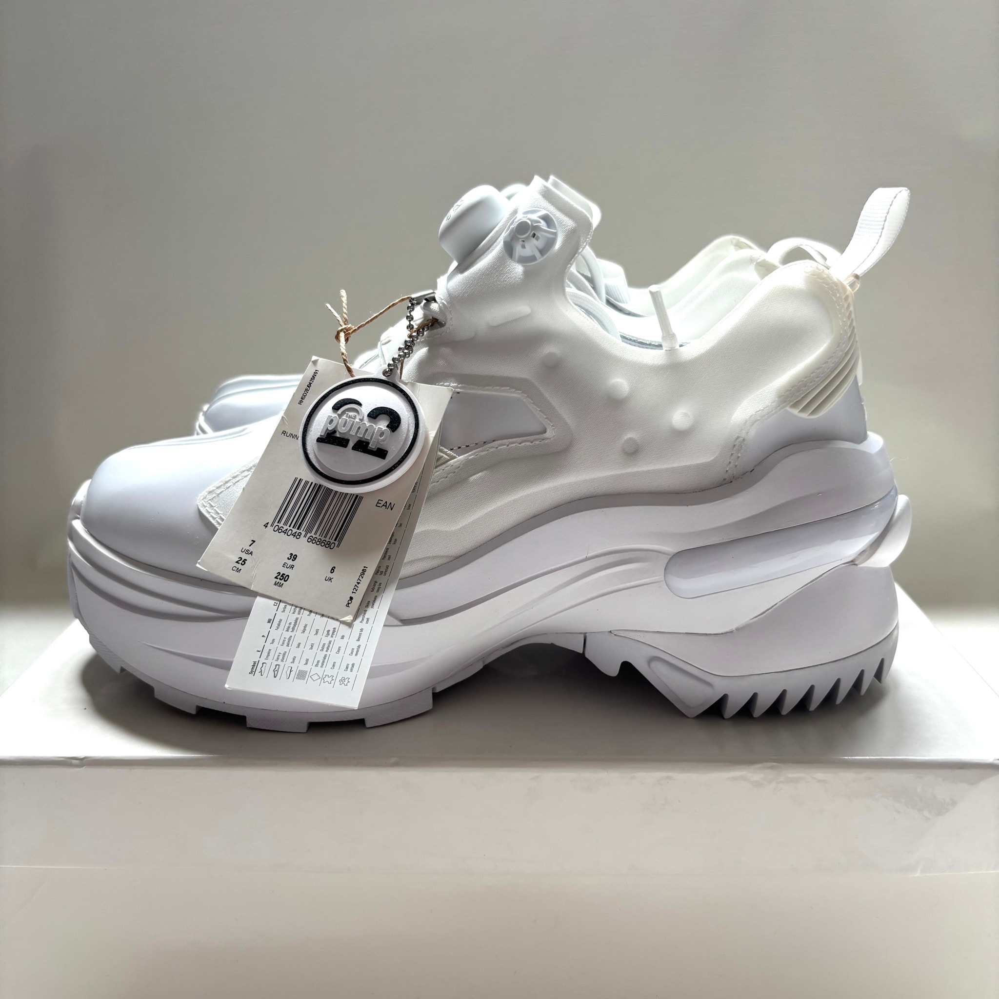 Maison Margiela × Reebok Tabi Instapump Fury Oxford "White"