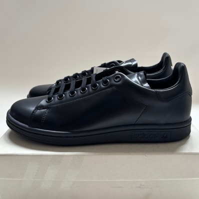 Dover Street Market × Adidas Stan Smith "Black"