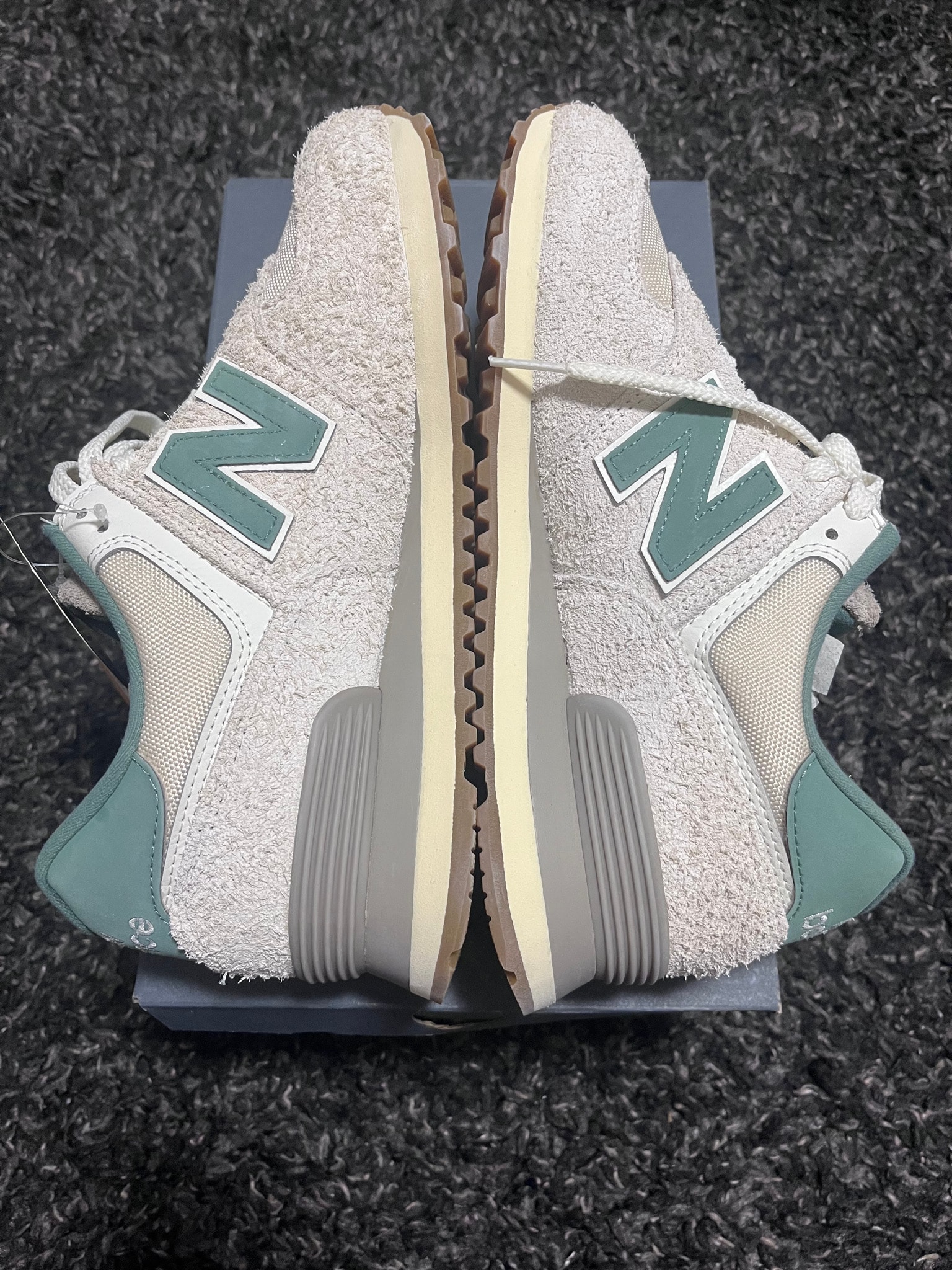 New Balance 574 "Calcium/New Spruce"