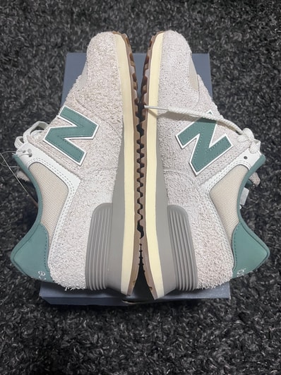 New Balance 574 "Calcium/New Spruce"