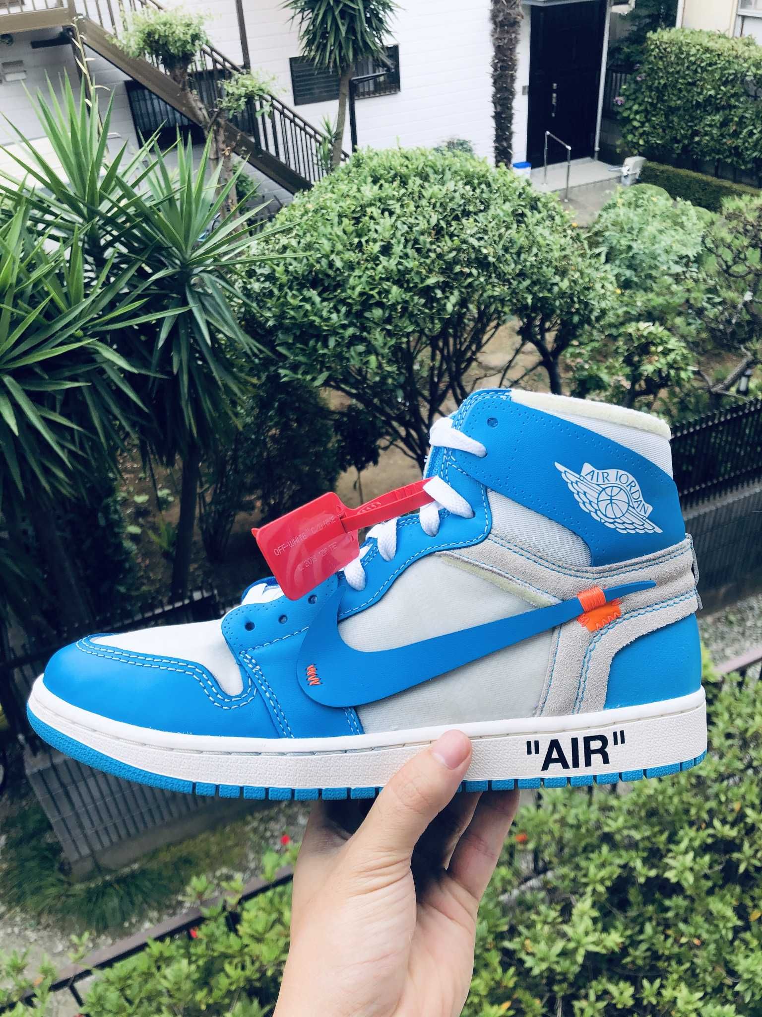 Off-White × Nike Air Jordan 1 High UNC "White/Dark Powder Blue"