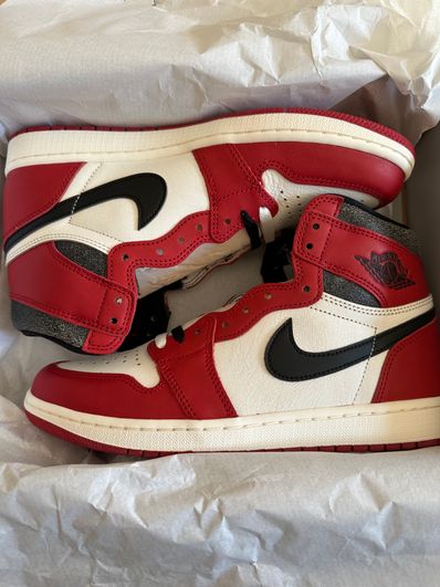 Nike Air Jordan 1 High OG "Lost & Found/Chicago"