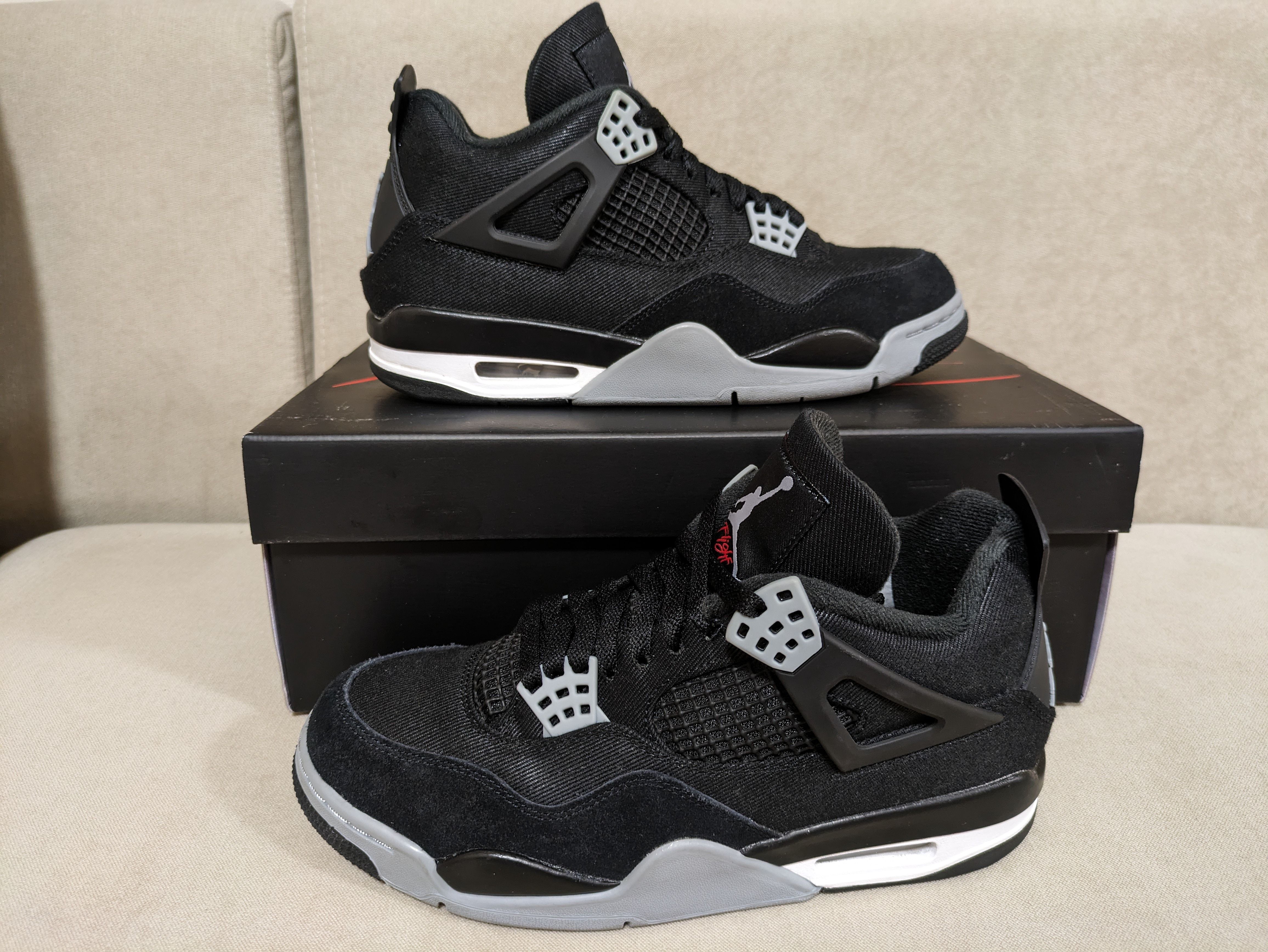 Nike Air Jordan 4 SE "Black and Light Steel"