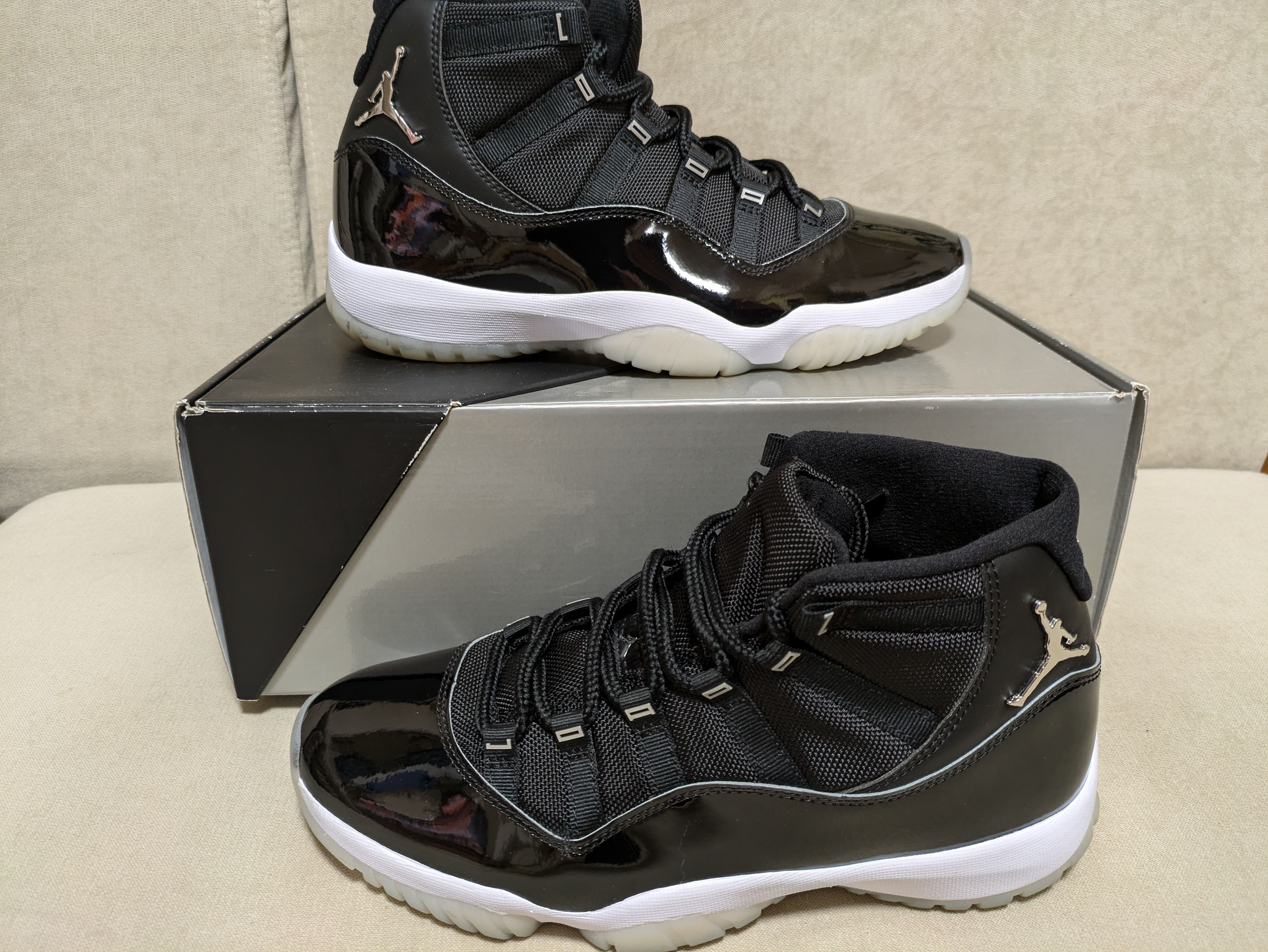 Nike Air Jordan 11 "Jubilee"