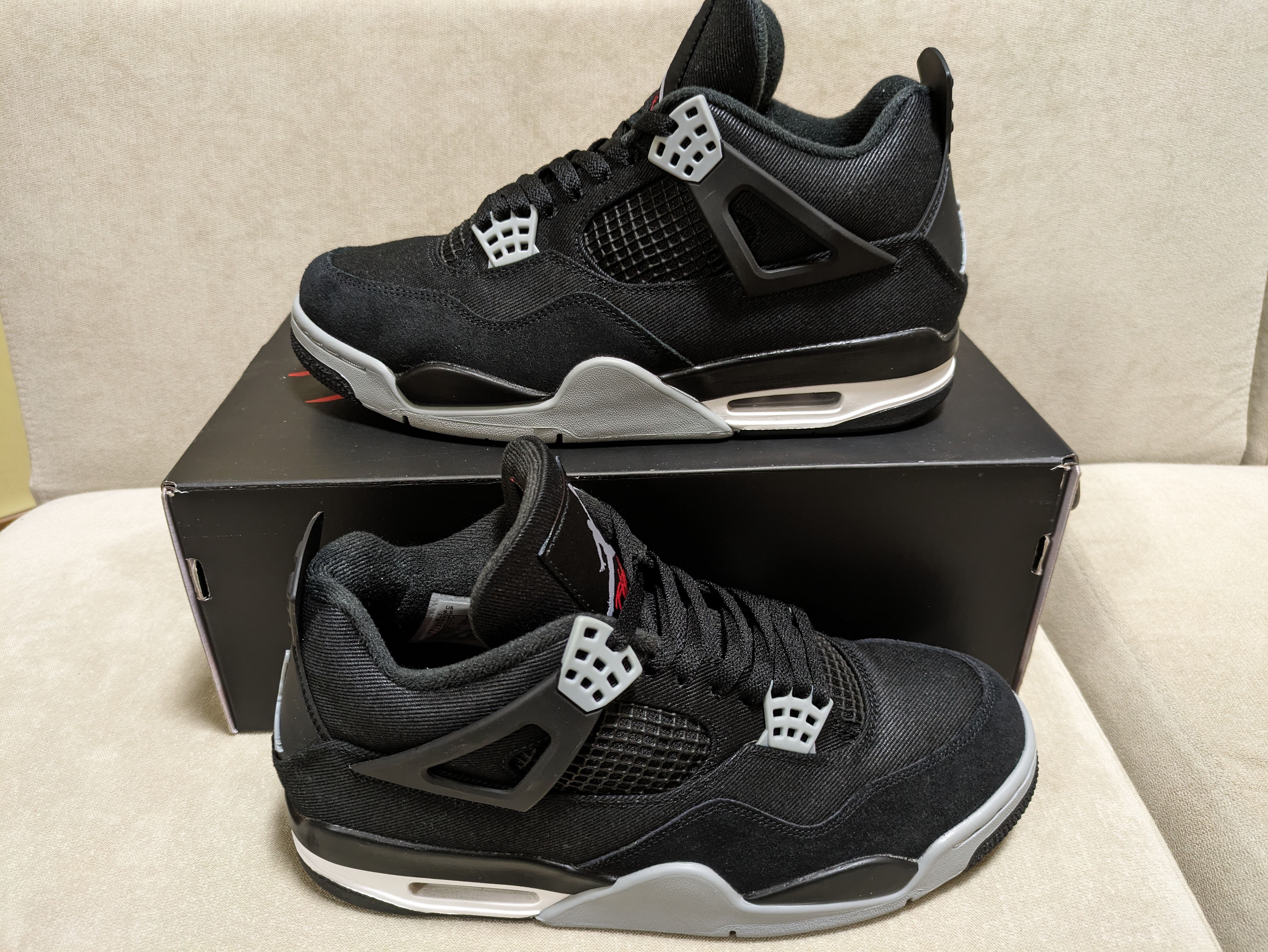 Nike Air Jordan 4 SE "Black and Light Steel"