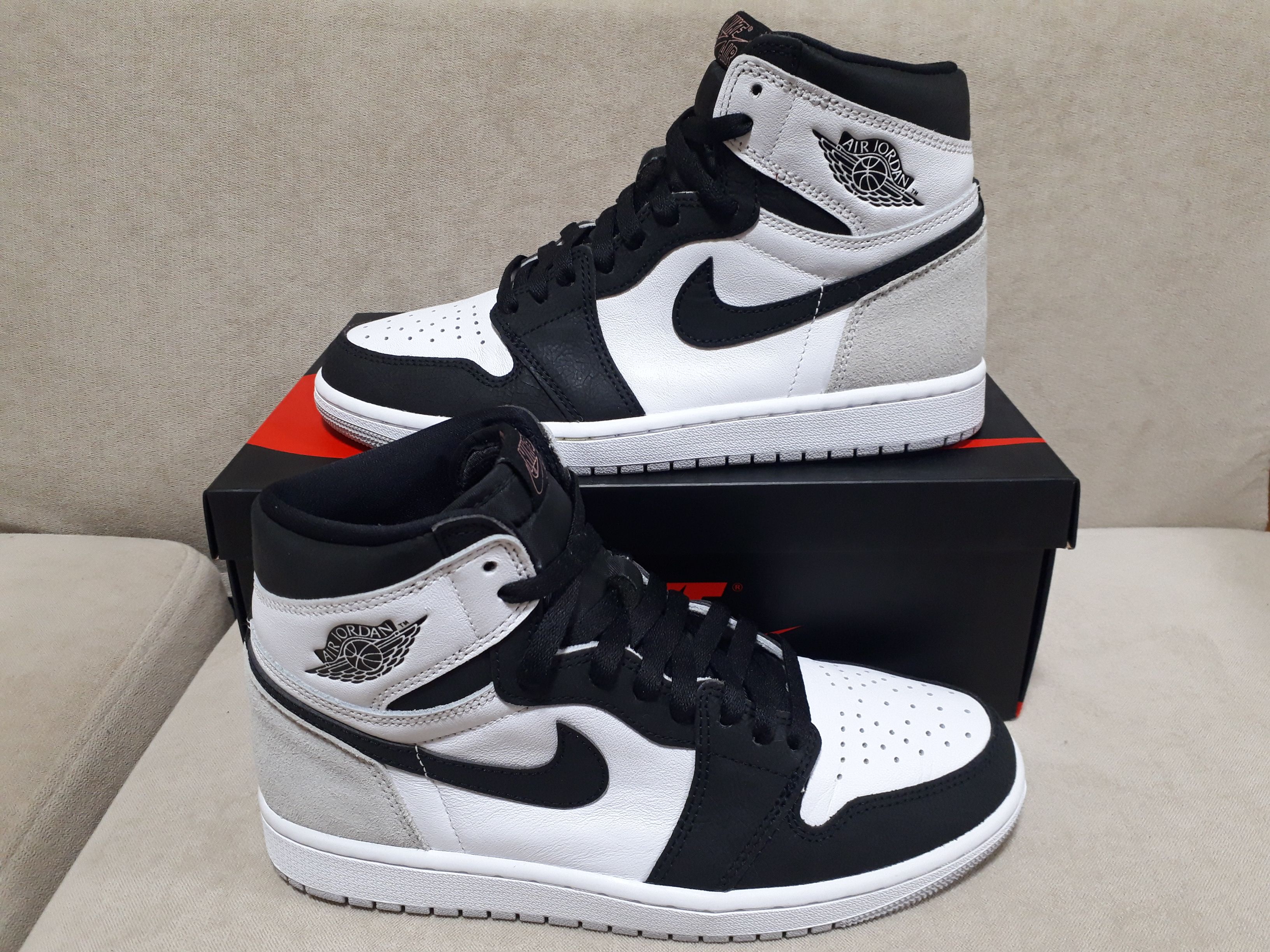 Nike Air Jordan 1 High OG "Bleached Coral"