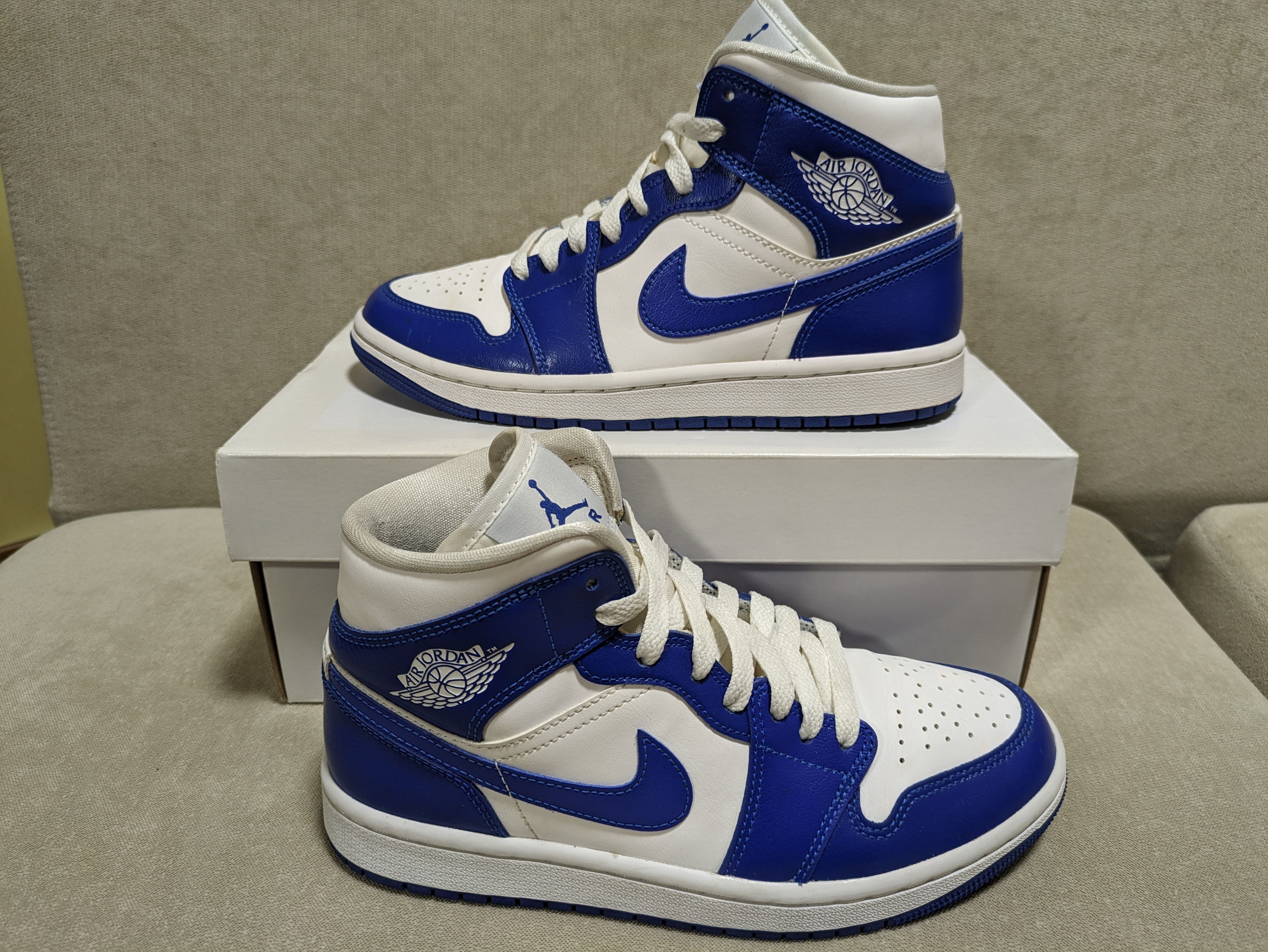 Nike Women's Air Jordan 1 Mid "Kentucky Blue"