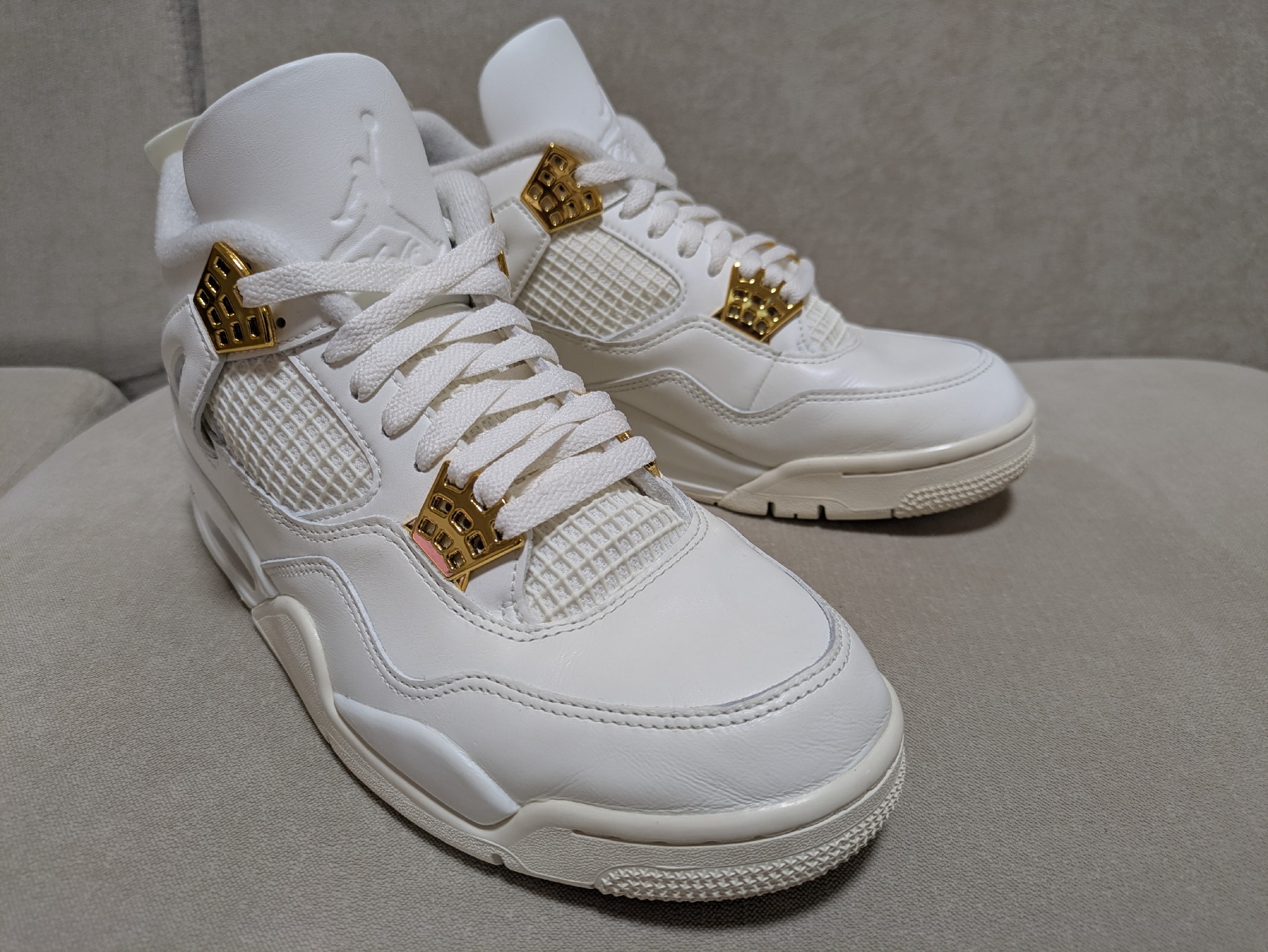 Nike Women's Air Jordan 4 Retro "White & Gold"
