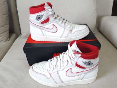 Nike Air Jordan 1 Retro High OG "Sail/University Red"