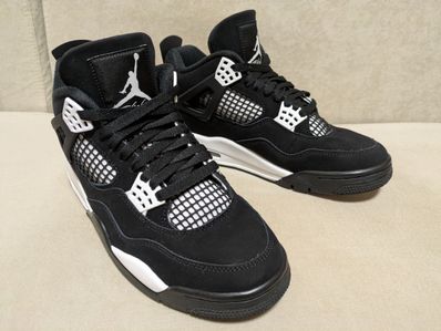 Nike Air Jordan 4 Retro "White Thunder"