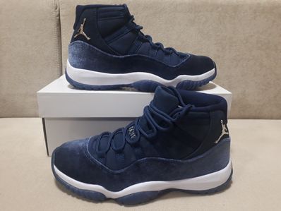 Nike Women's Air Jordan 11 "Midnight Navy"