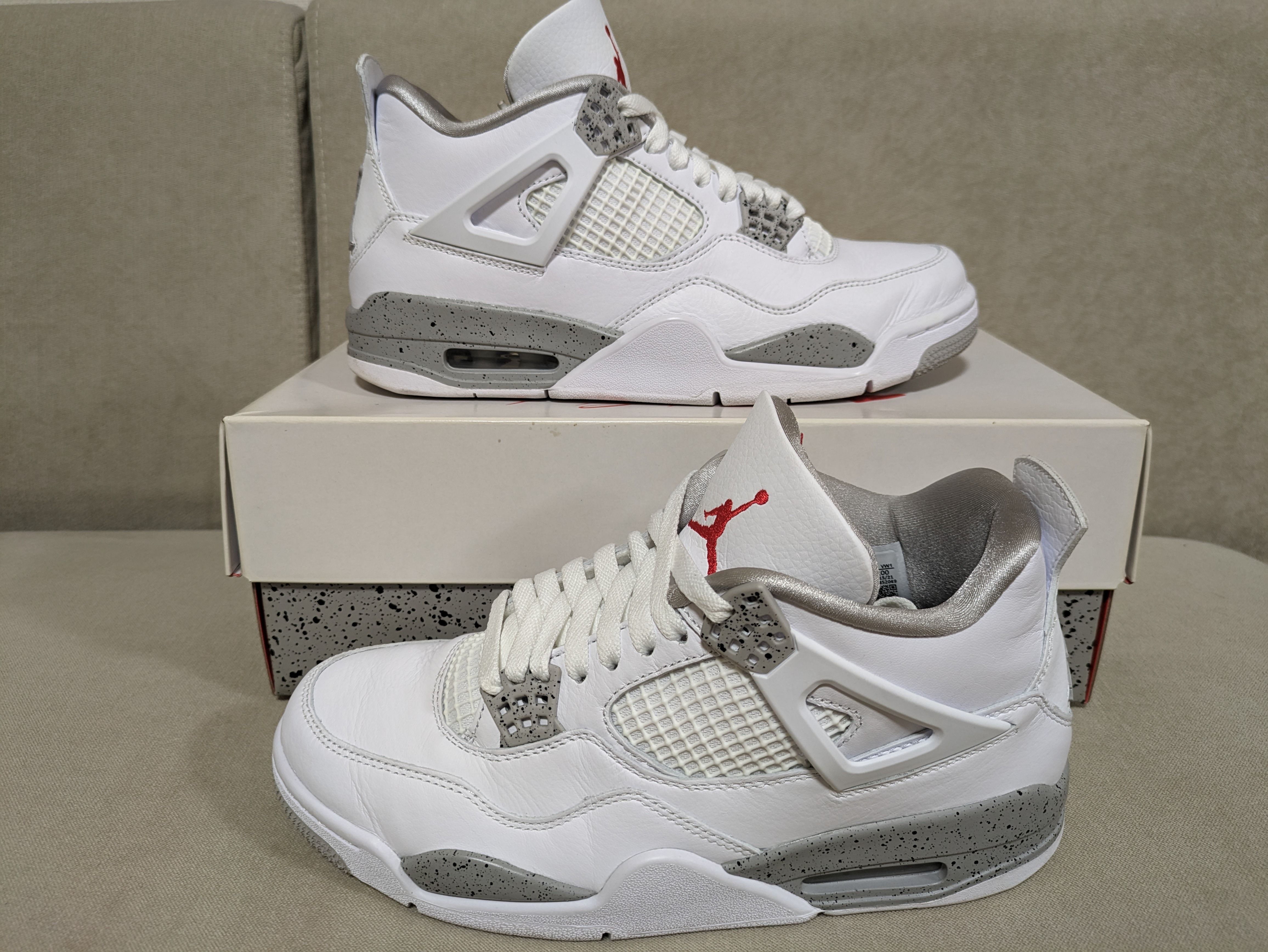 Nike Air Jordan 4 "Tech White"  