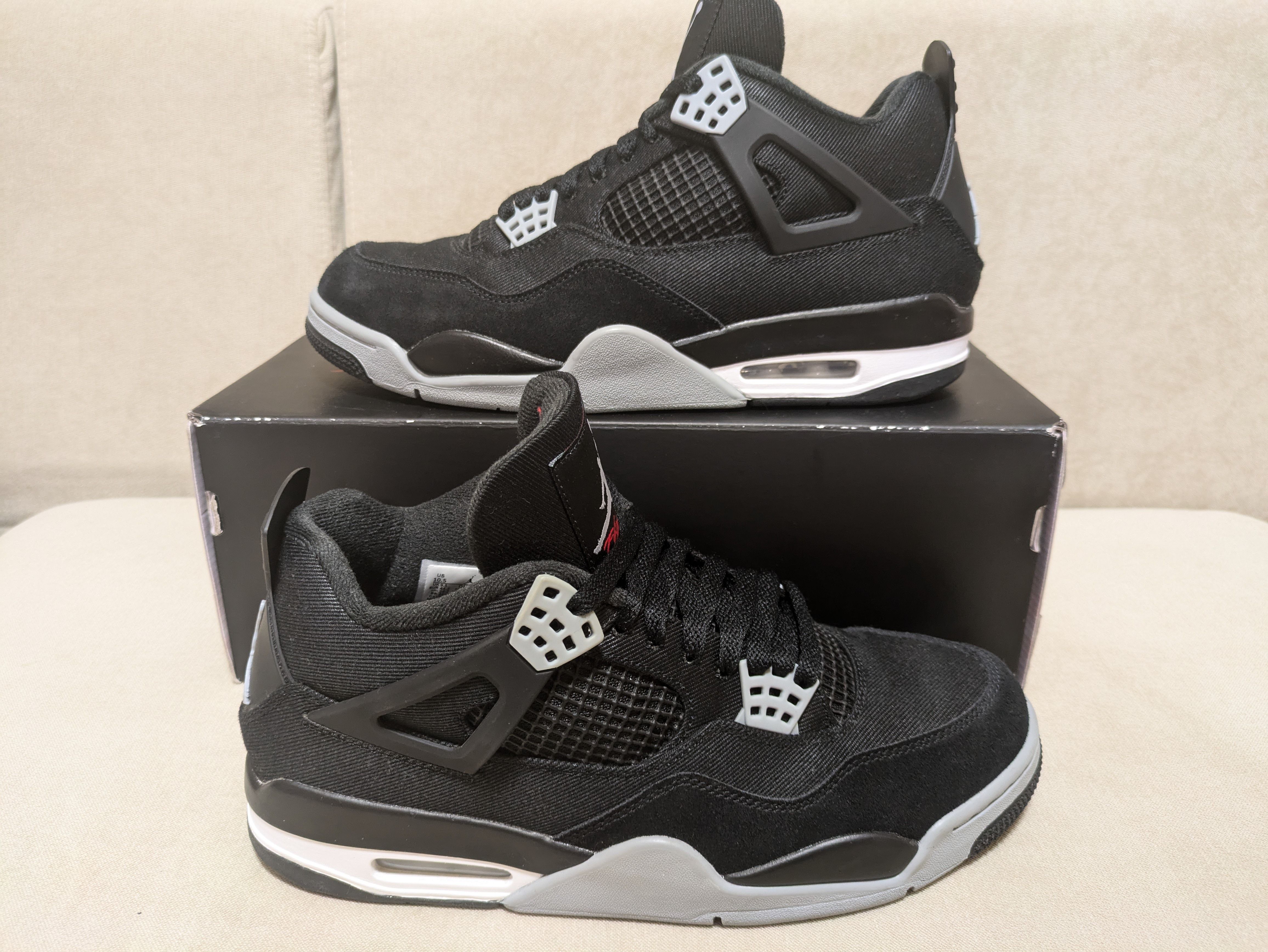 Nike Air Jordan 4 SE "Black and Light Steel"