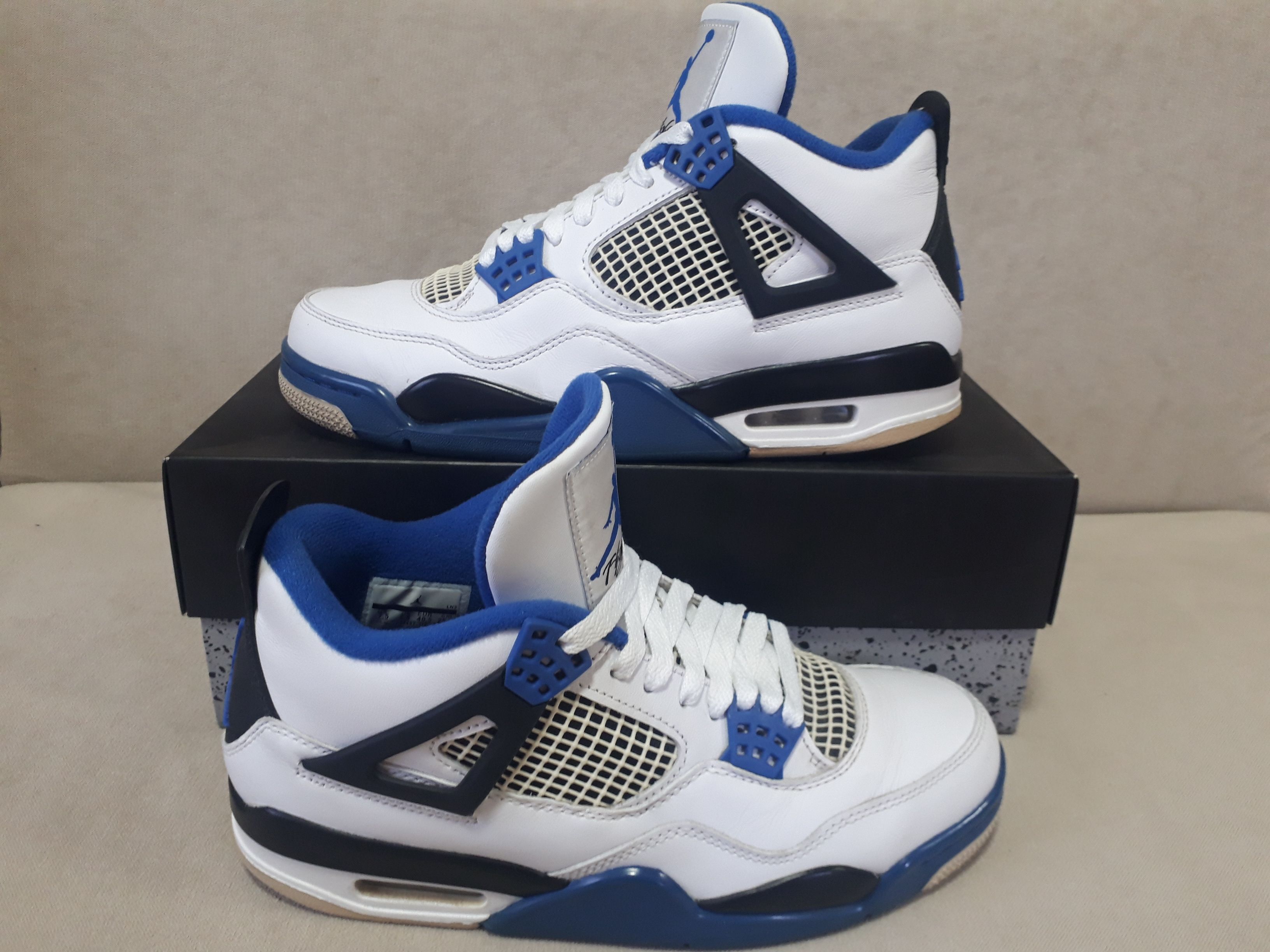 NIKE AIR JORDAN 4 RETRO "MOTORSPORTS" (2017)