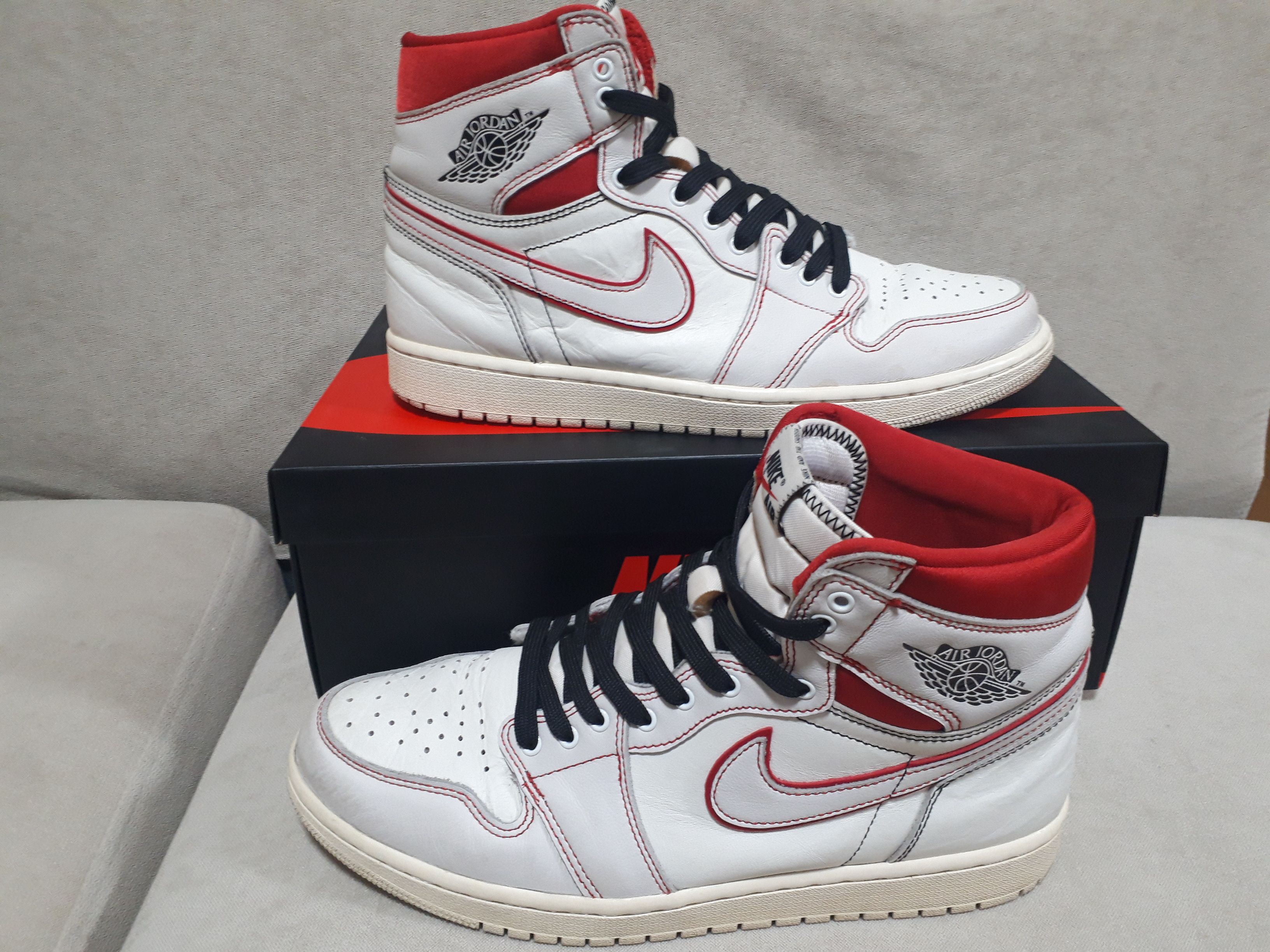 Nike Air Jordan 1 Retro High OG "Sail/University Red"