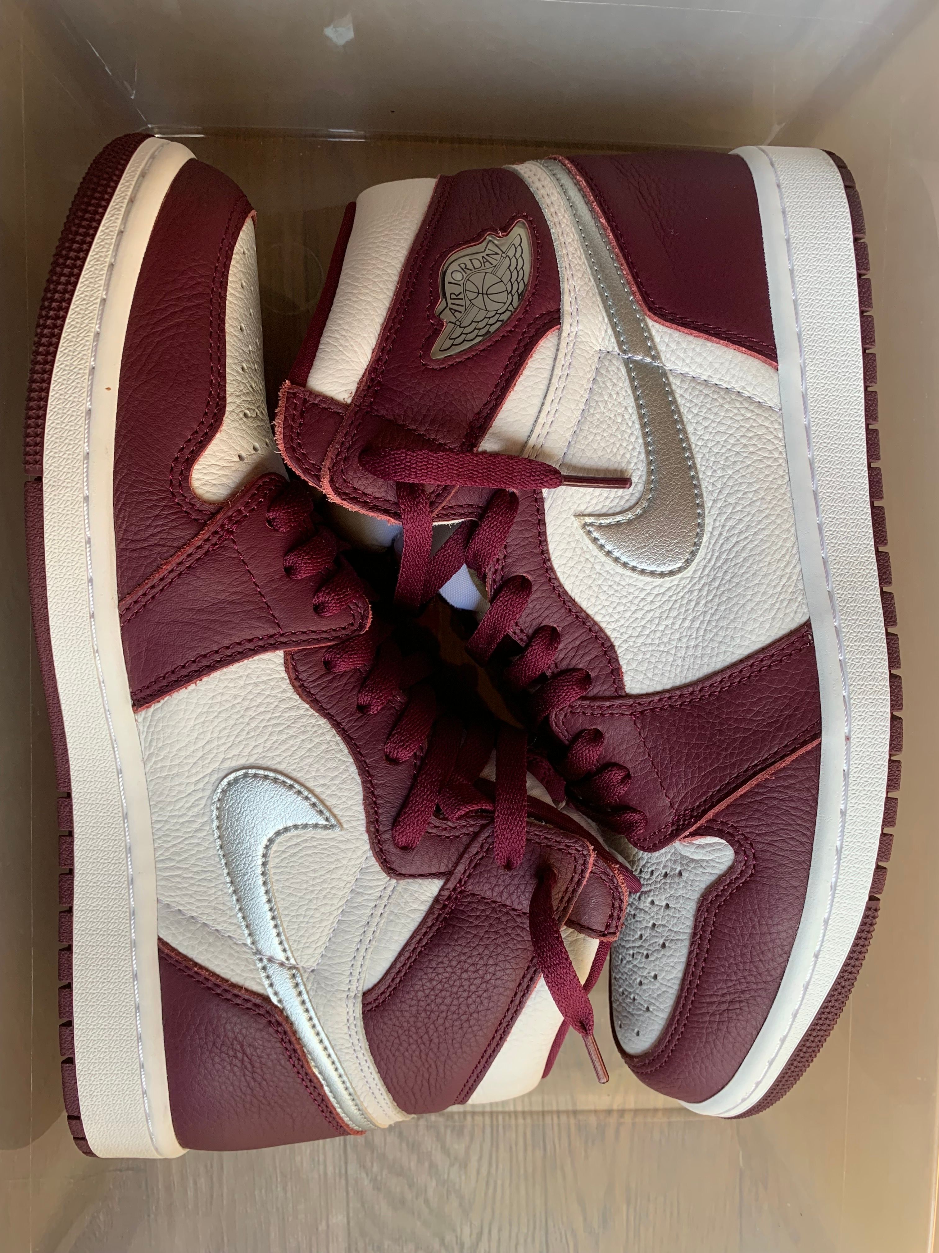 Nike Air Jordan 1 High OG "Bordeaux"