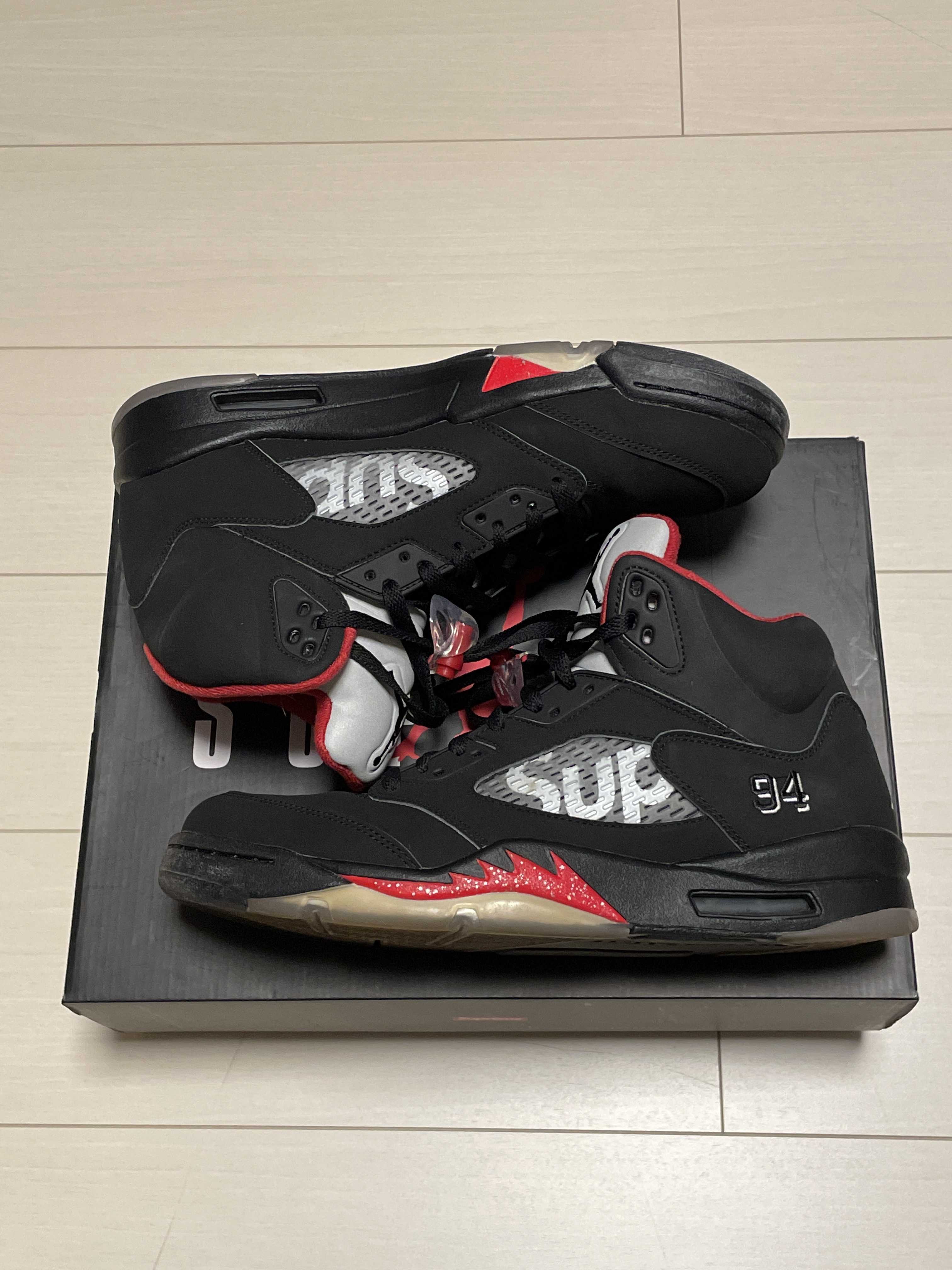Supreme × Nike Air Jordan 5 Retro "Black"
