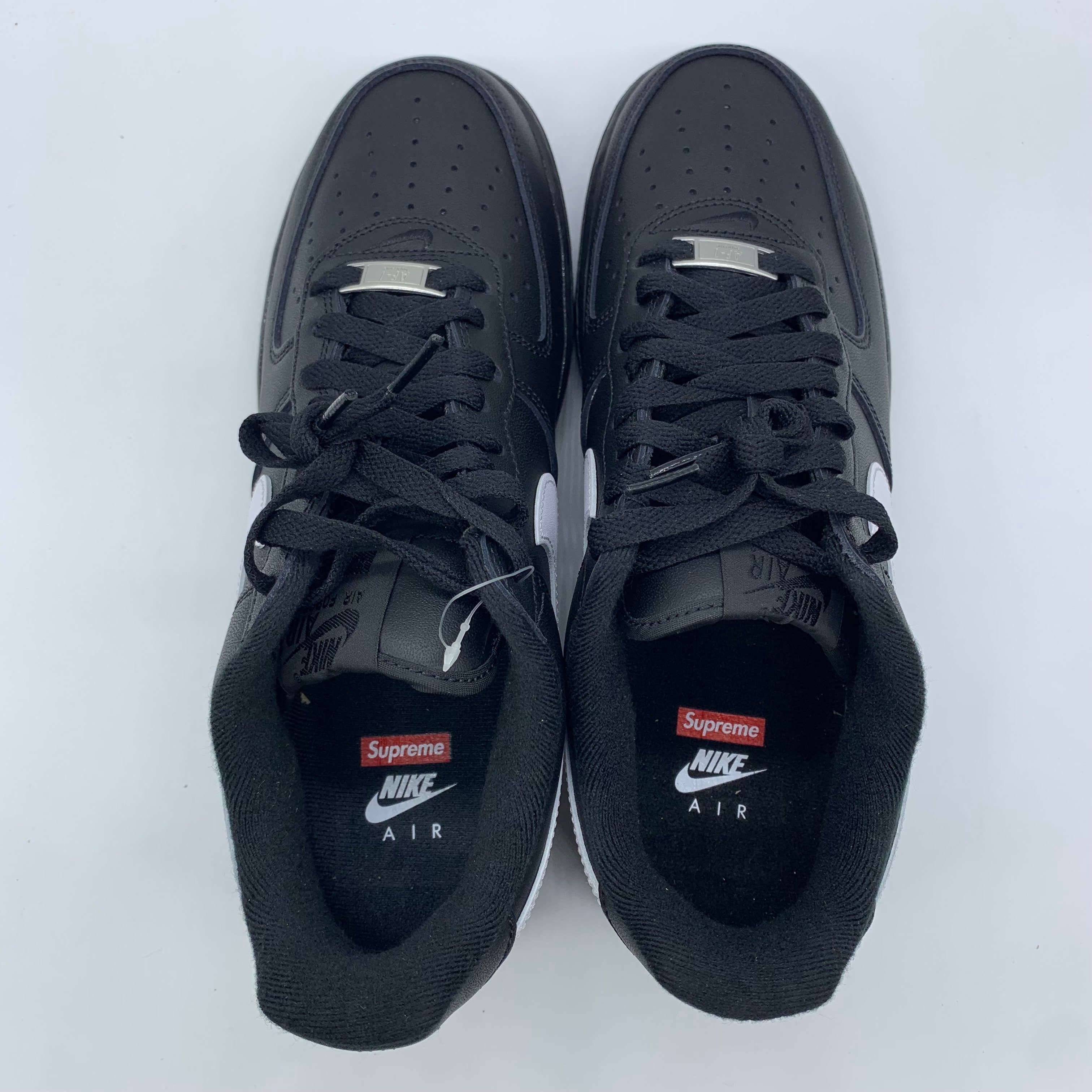 Supreme × Nike Air Force 1 Low "Black/White"